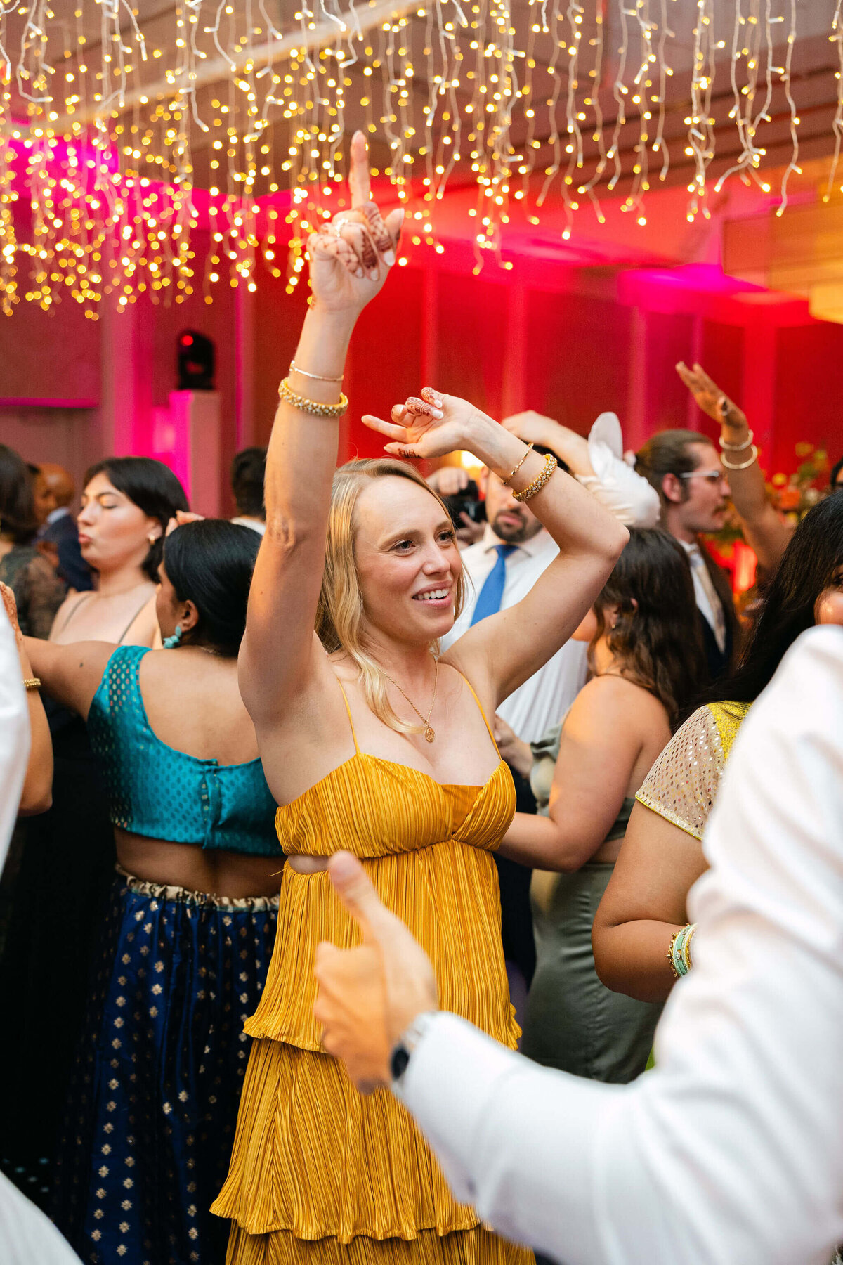 detroit-rehearsal-dinner-classic-romance