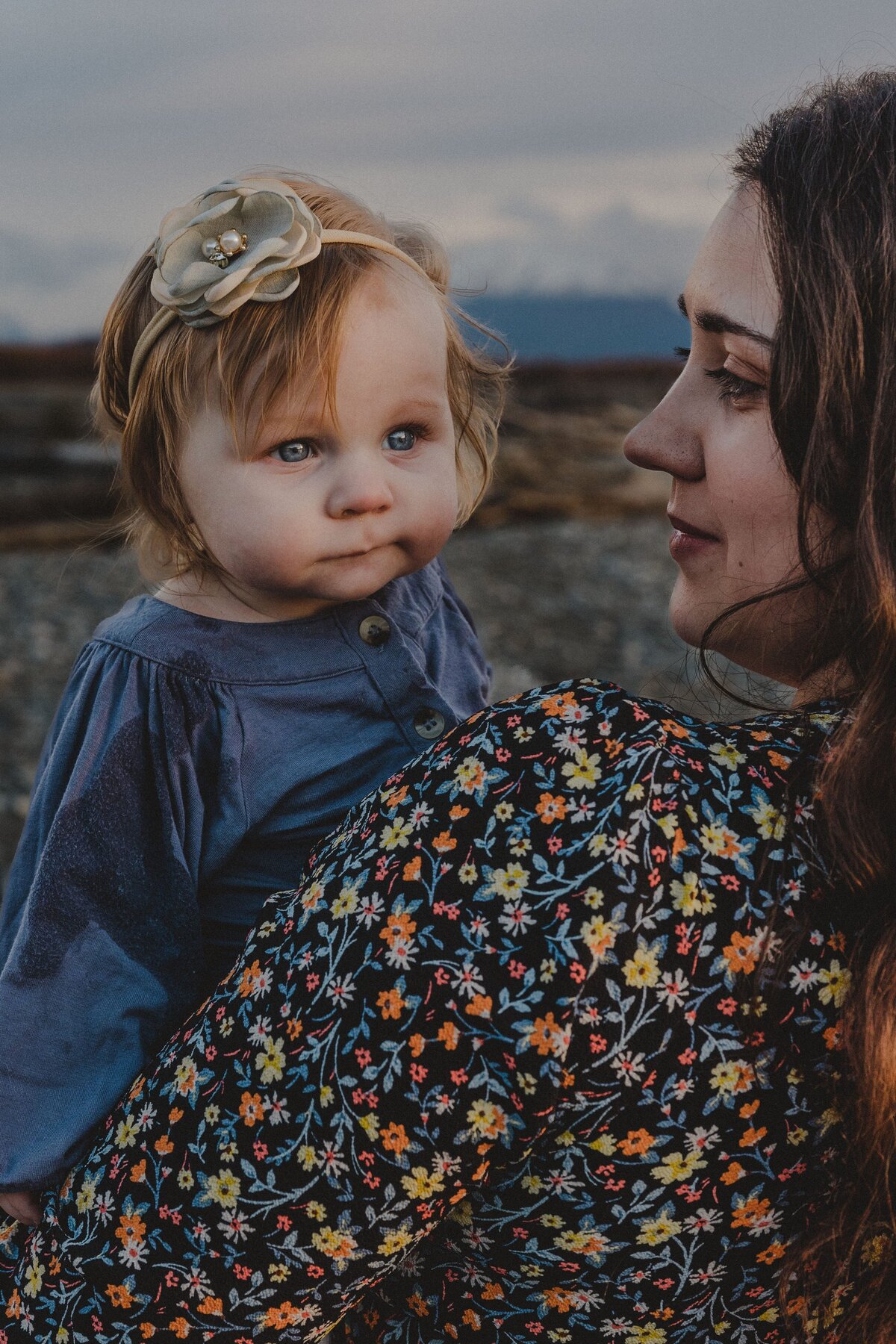9L0A0799Alaska_MatanuskaRiverFamilySession