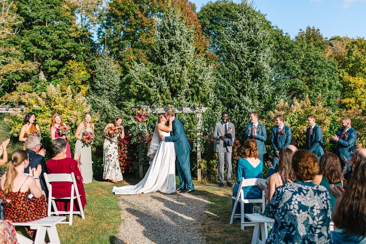 Live_Well_Farm_Colorful_Fall_Wedding_Harpswell_Maine_Photography_0057