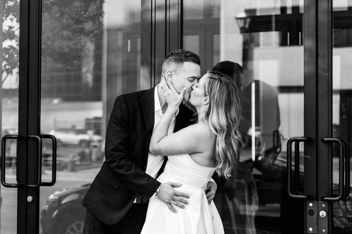 Taylor and Mark Engagement - Dylan and Sandra Photography - 0097