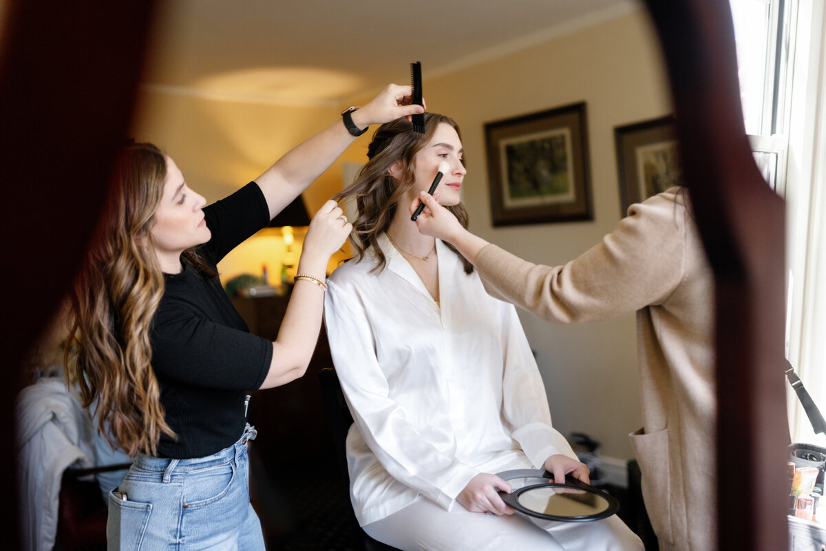Aspen-Avenue-The-Berlez-Chicago-Wedding-Photographer-Clementine-Custom-Events-Racquet-Club-of-Chicago-Avant-Gardenia-Posh-Production-Cagen-Orchestra-Nika-Vaughan-BBJ-La-Tavola -Vogue-Editorial-High-Fashion-Fine-Art-Luxury-Journalism-21