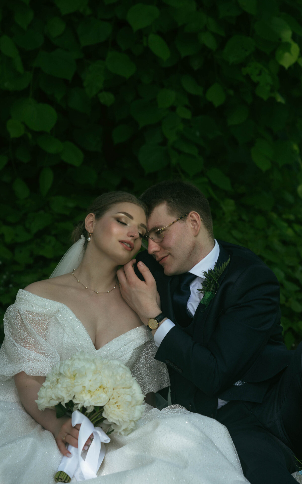 Natural, heartfelt wedding moments that reveal the true love shared between couples on their big day.