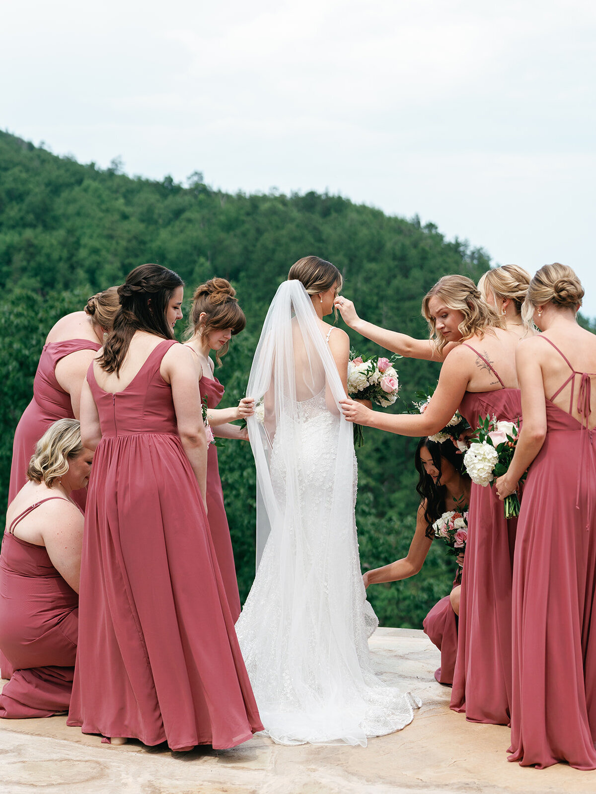 Bride and groom pictures overlooking the mountains at The Trillium
