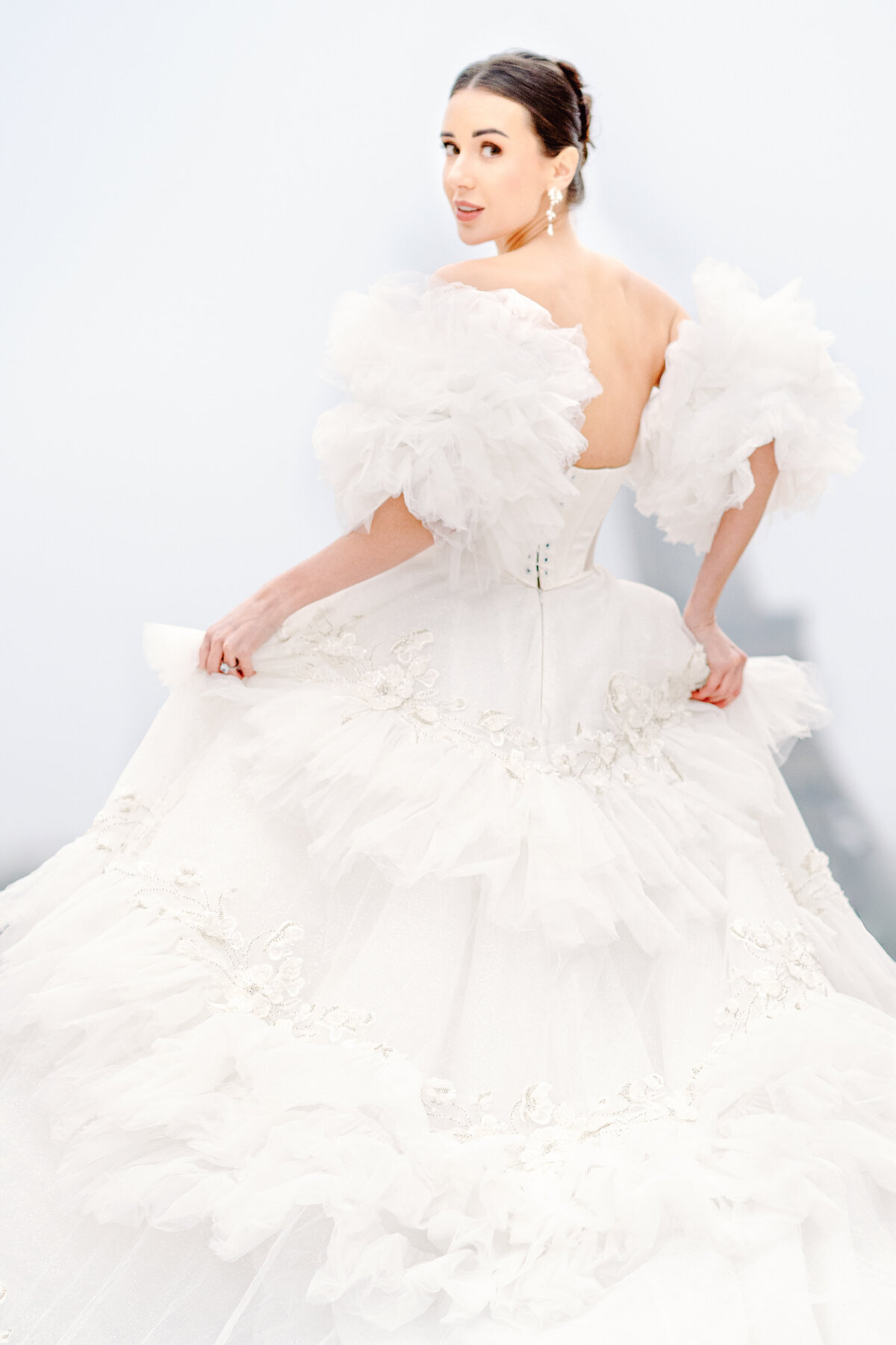 Bridal session in Paris photographed by Paris wedding photographer