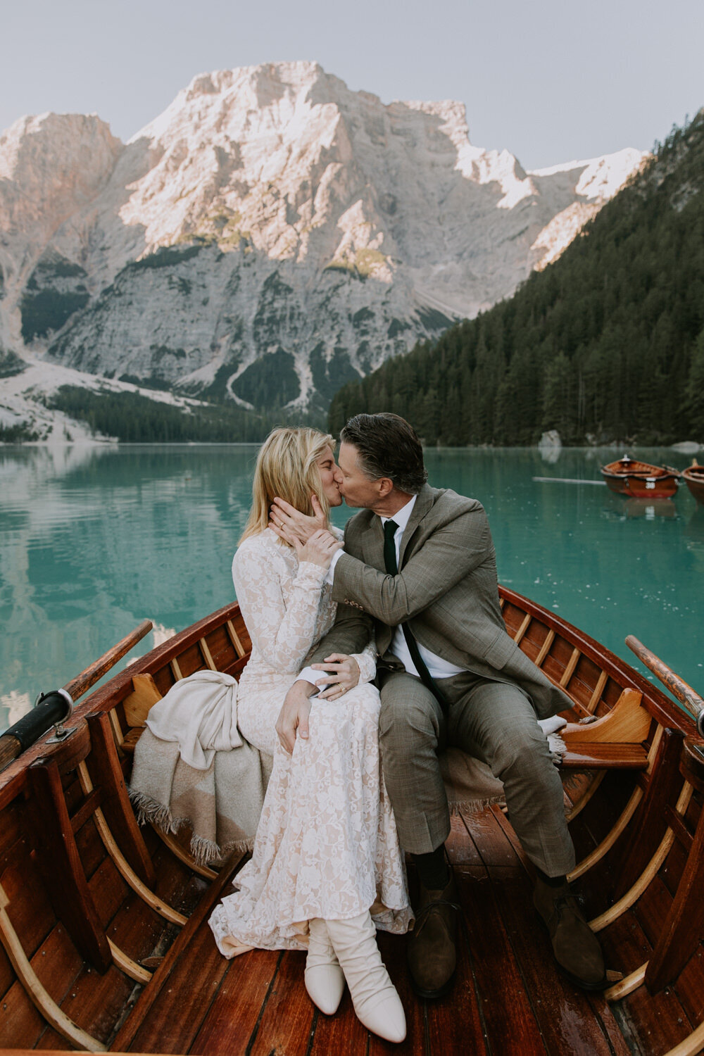Carrie and Wayne_Lago di Braies, Dolomites Sunrise Vows Elopement-0310