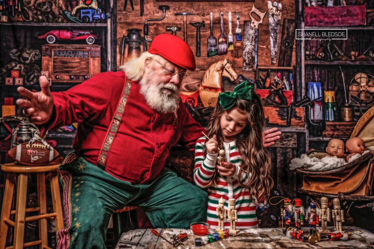 visit santa's workshop in Knoxville