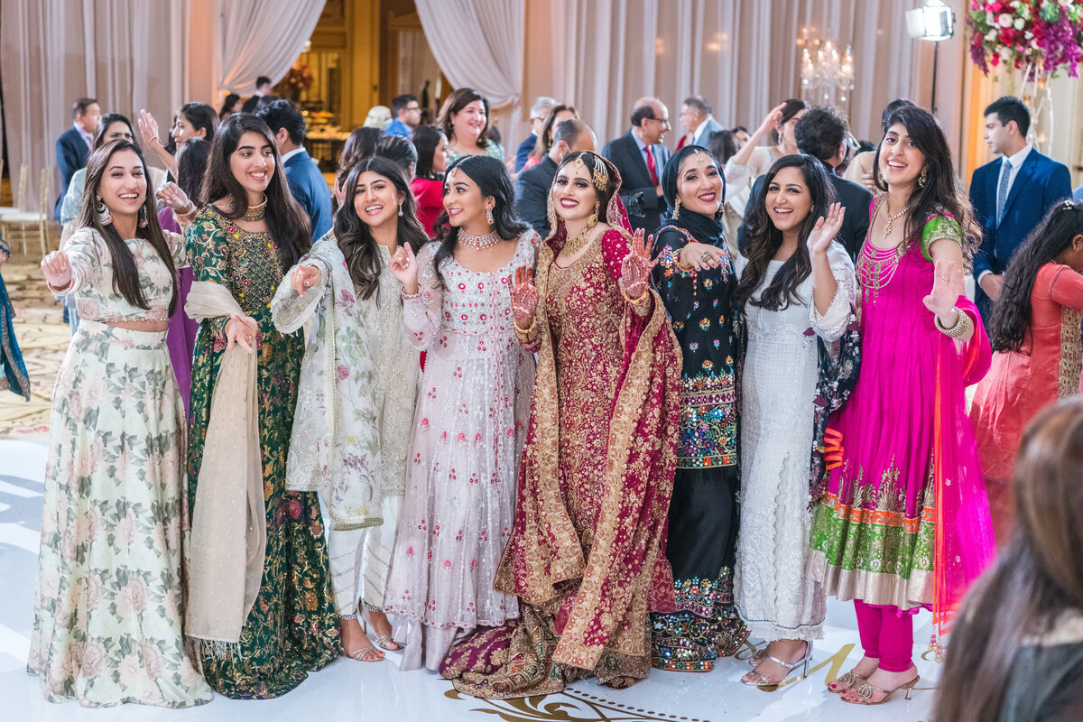 maha_studios_wedding_photography_chicago_new_york_california_sophisticated_and_vibrant_photography_honoring_modern_south_asian_and_multicultural_weddings14