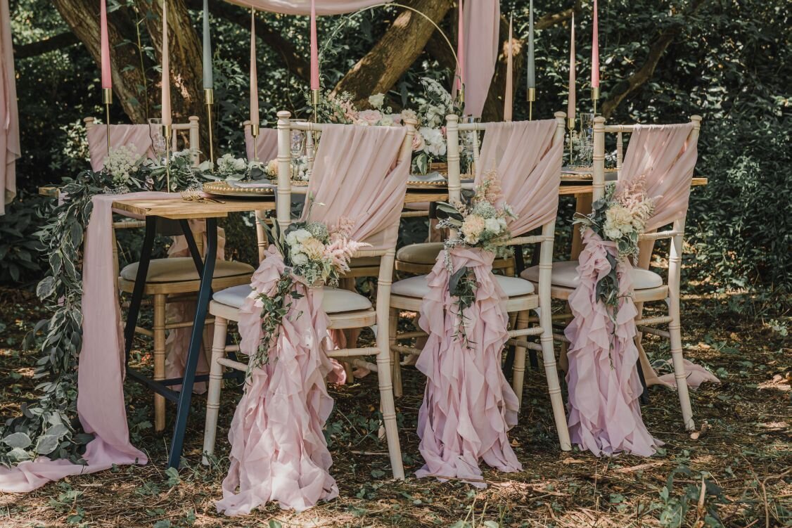 Whimsical woodland wedding (11)