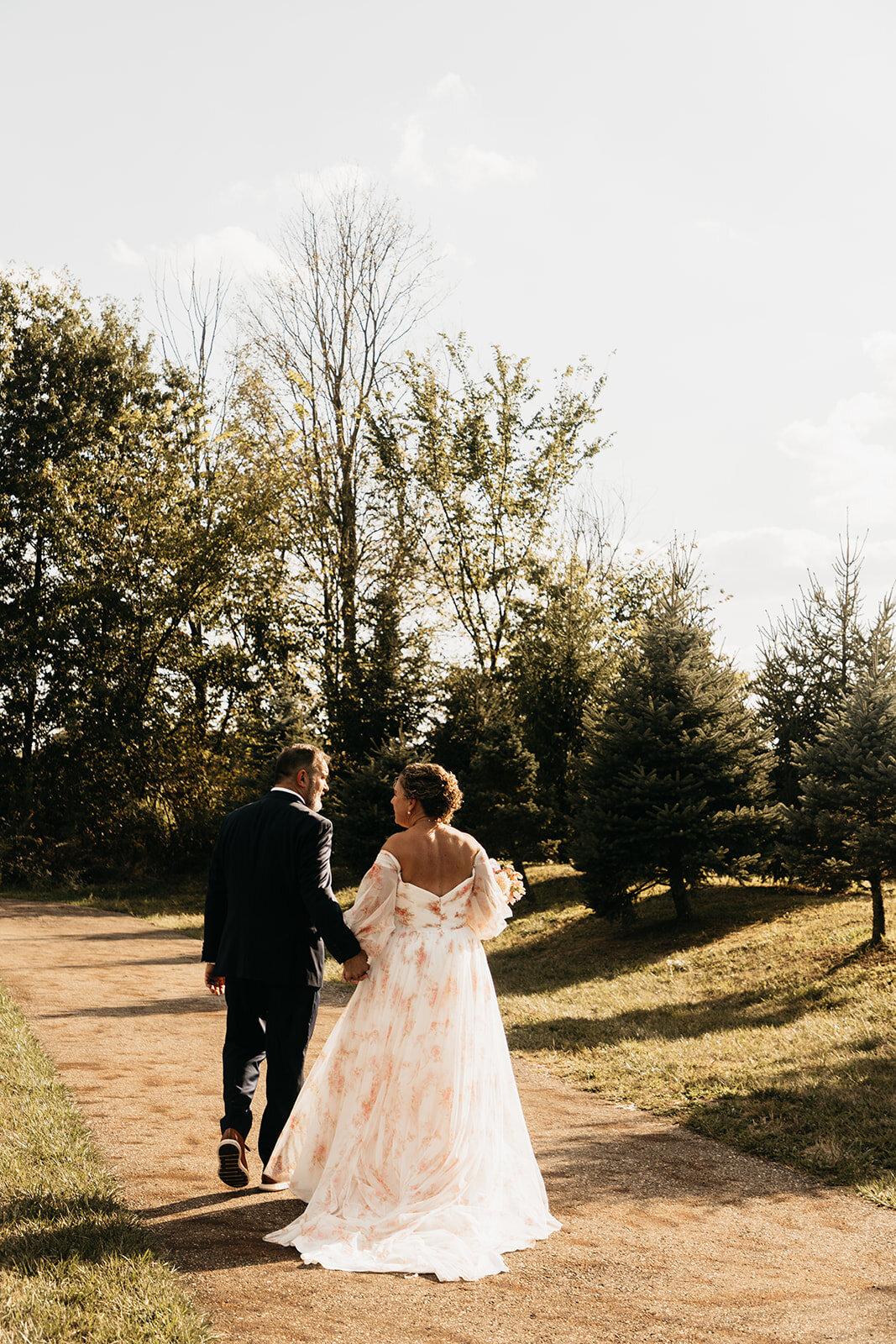 J&L_Wedding_Sneaks_2025-28