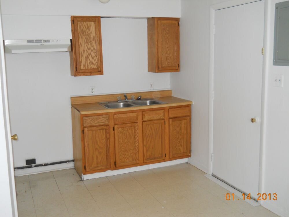 Kitchen Before 3