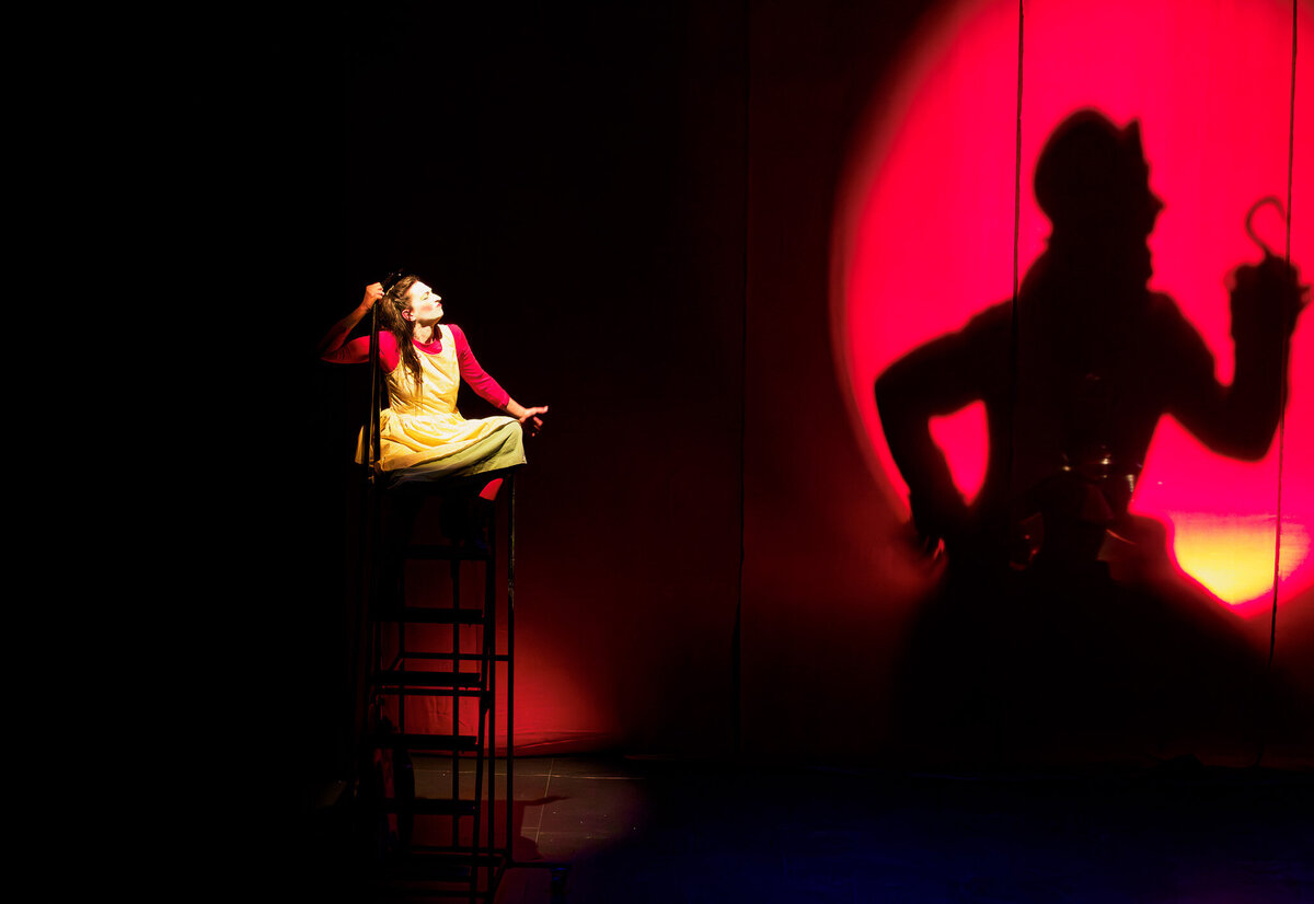 PETER PAN Cie Théâtre Amer mise en scène, adaptation, scénographie Mathieu Coblentz  jeu Judith Périllat,Florian Westerhoff, Jo Zeugma _4130049-Enhanced-NR