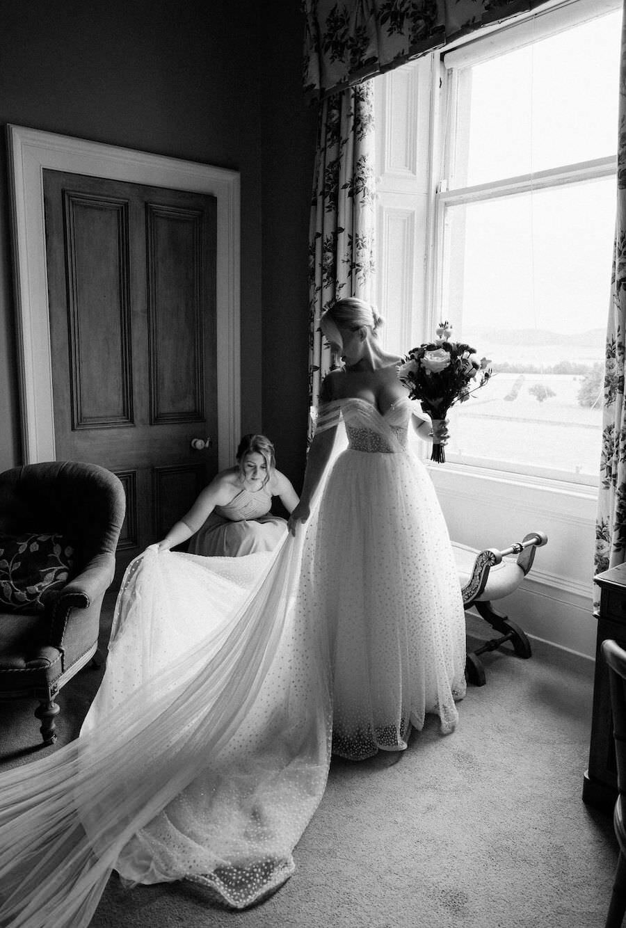 Nicola-Campbell-Timeless-Wedding-Photographer-Scotland-Errol-Park-Siobhan&Cameron-22
