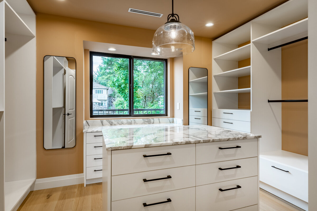 112 E 19th Ave-48