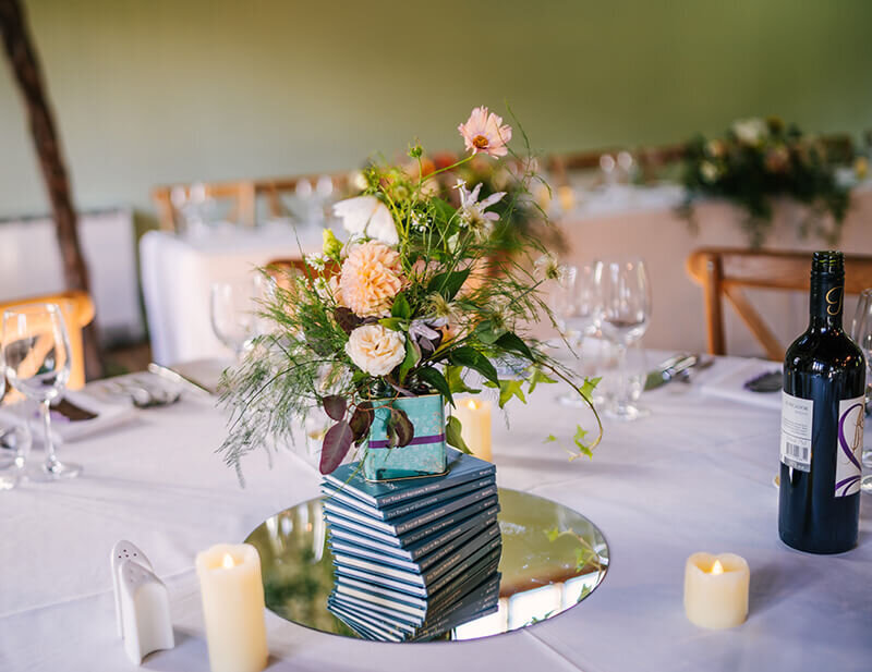 Wedding table florals 350