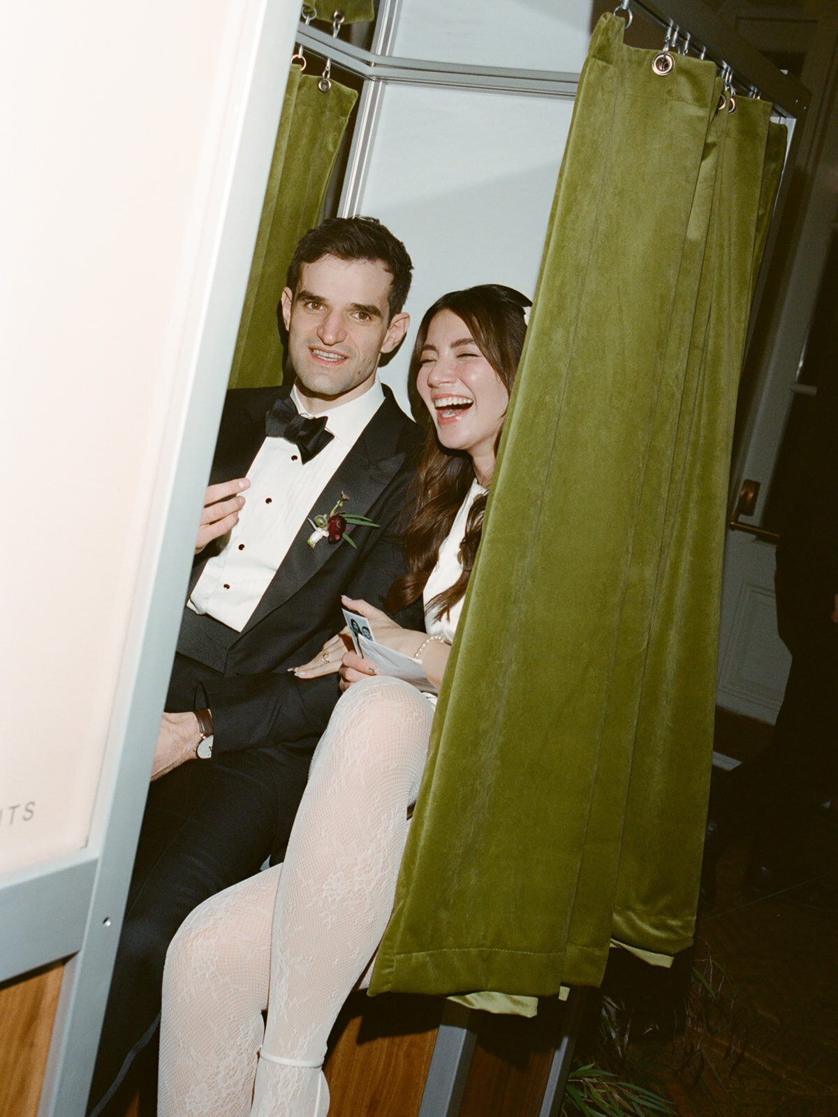 Faye-Fern-Creative-Ruby-Olivia-Rae-Hersey-Eugen-Hotaj-Prospect-Park-Boathouse-Wedding-Reception-27