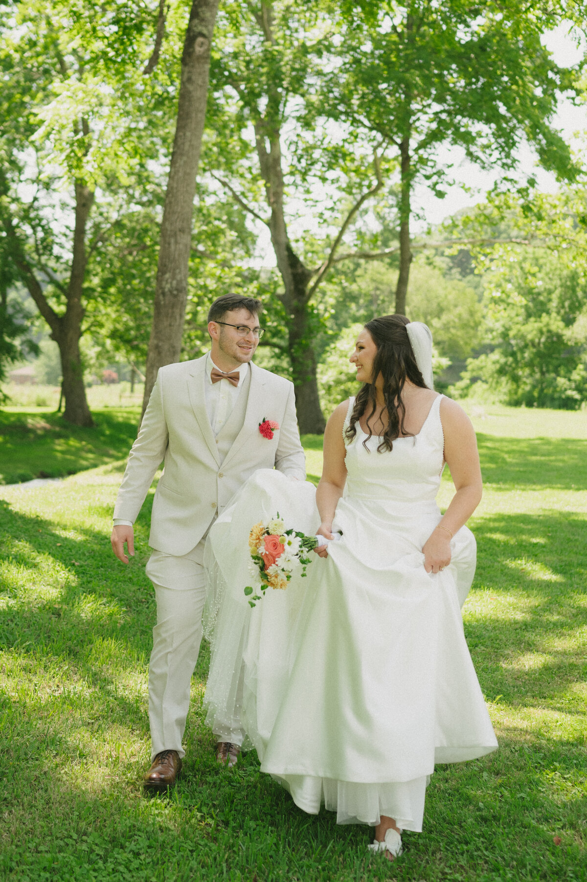 laughing_couple_wedding_north_carolina