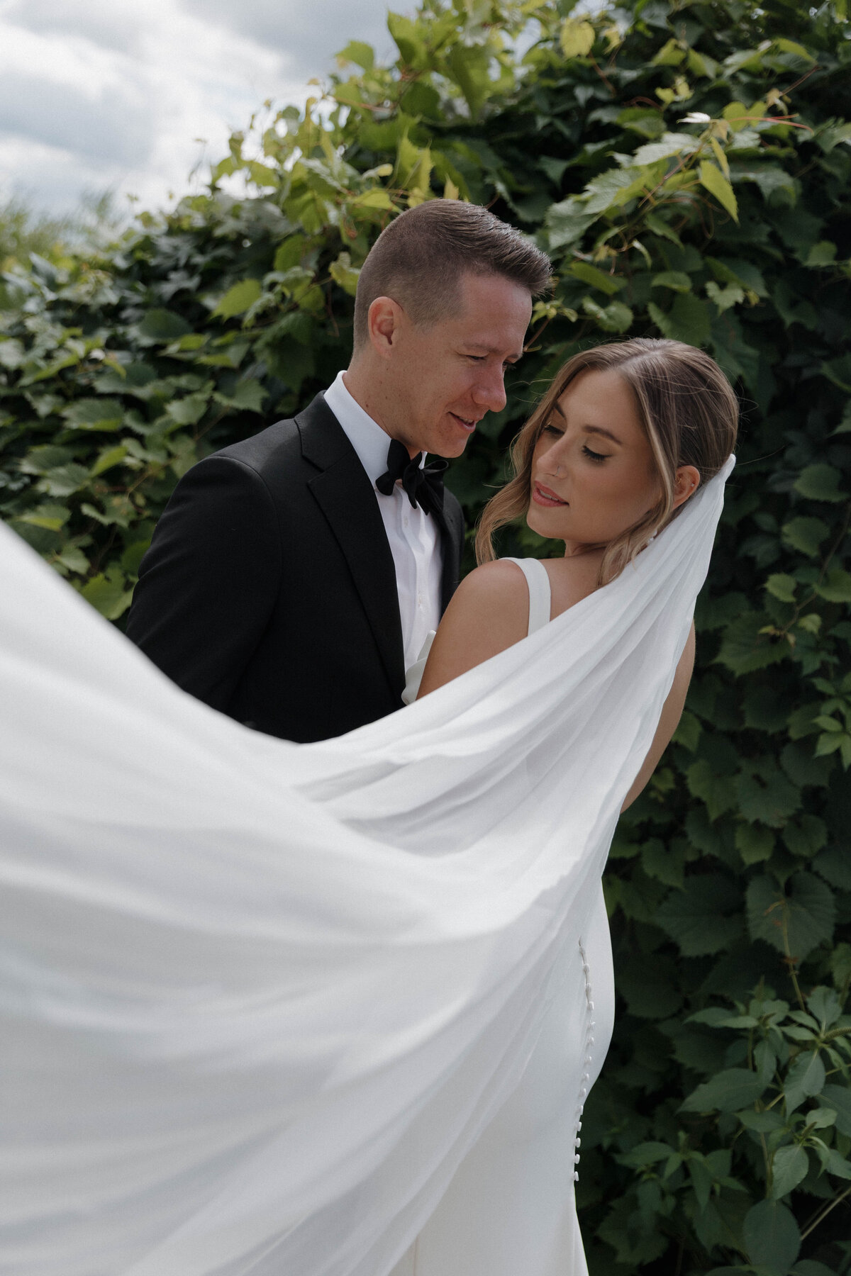 Legacy Hill MN Wedding Photographer-14