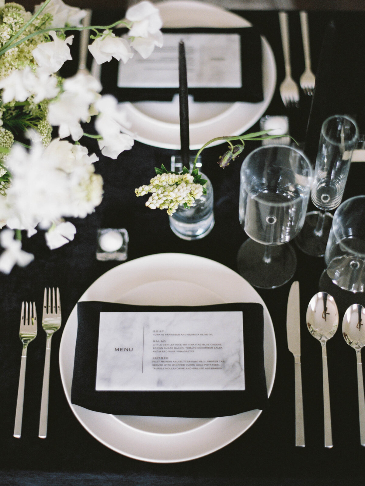 max-owens-design-black-white-modern-wedding-11-marble-placesetting