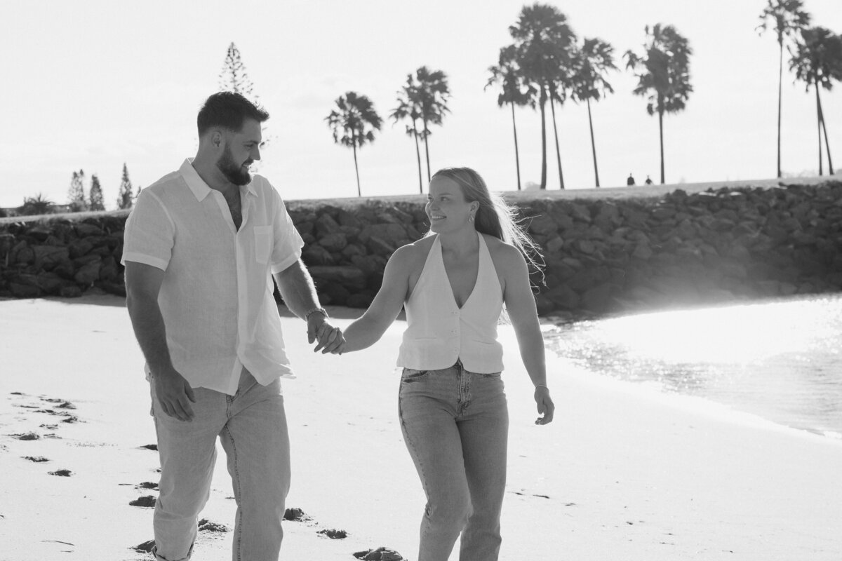 BRISBANE ENGAGEMENT PHOTOGRAPHER_ONE AVENUE PHOTOGRAPHY_LAURA AND KADEN_COASTAL PHOTOSHOOT_-41