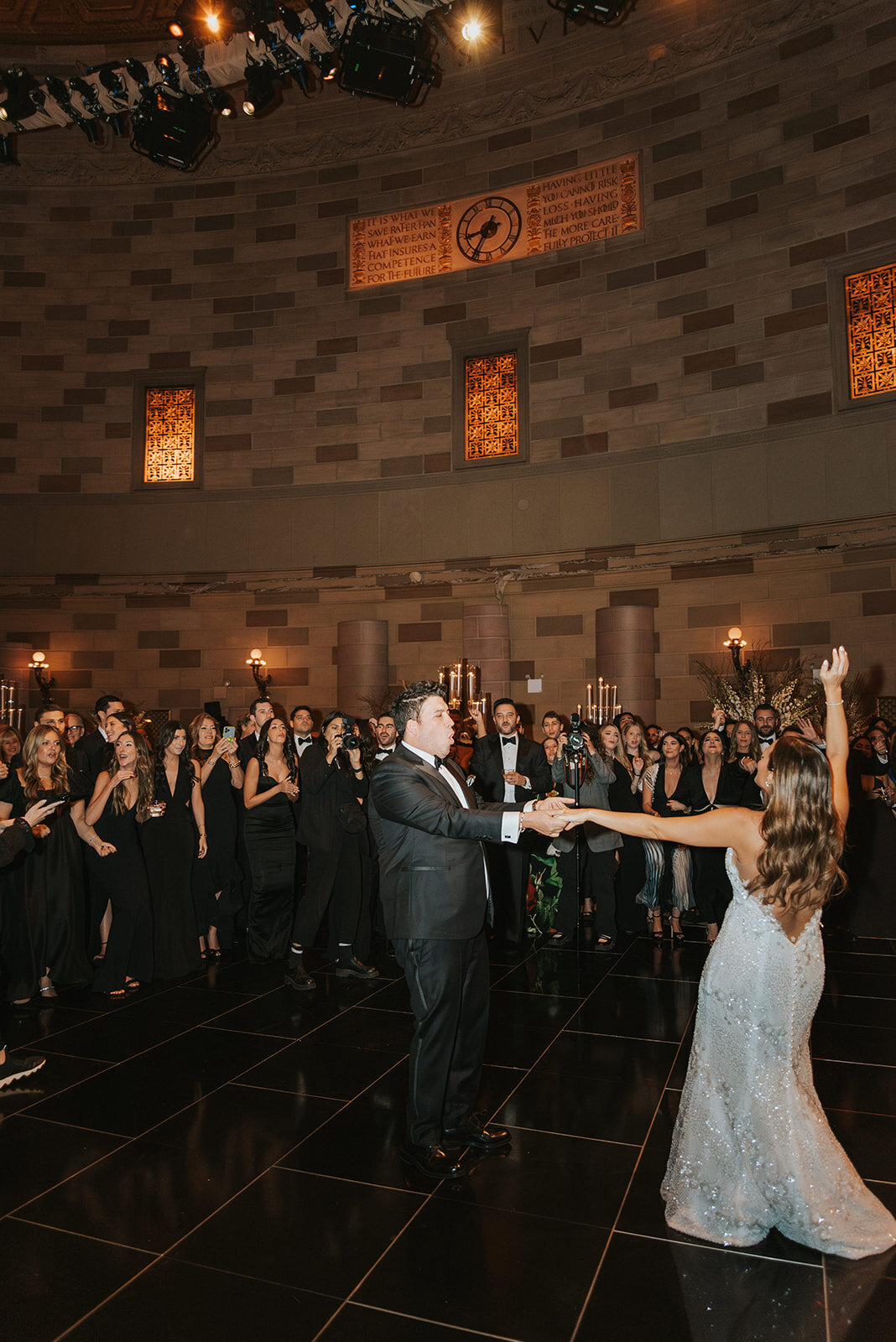 CORRIE-ZACH-NYC-WINTER-WEDDING-AT-GOTHAM-HALL_PHOTOS_BY_MARIA_B_LUNG_0894