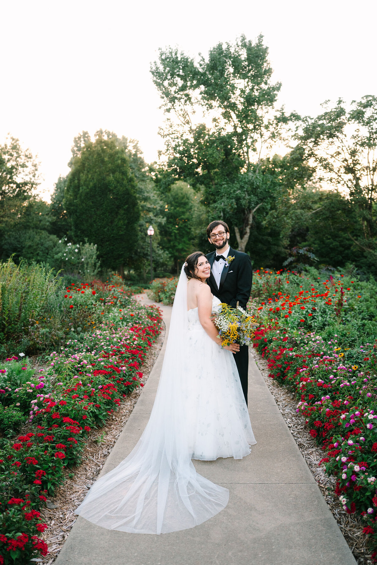 botanical-gardens-of-ozarks-wedding-destiny-spencer(49of75)