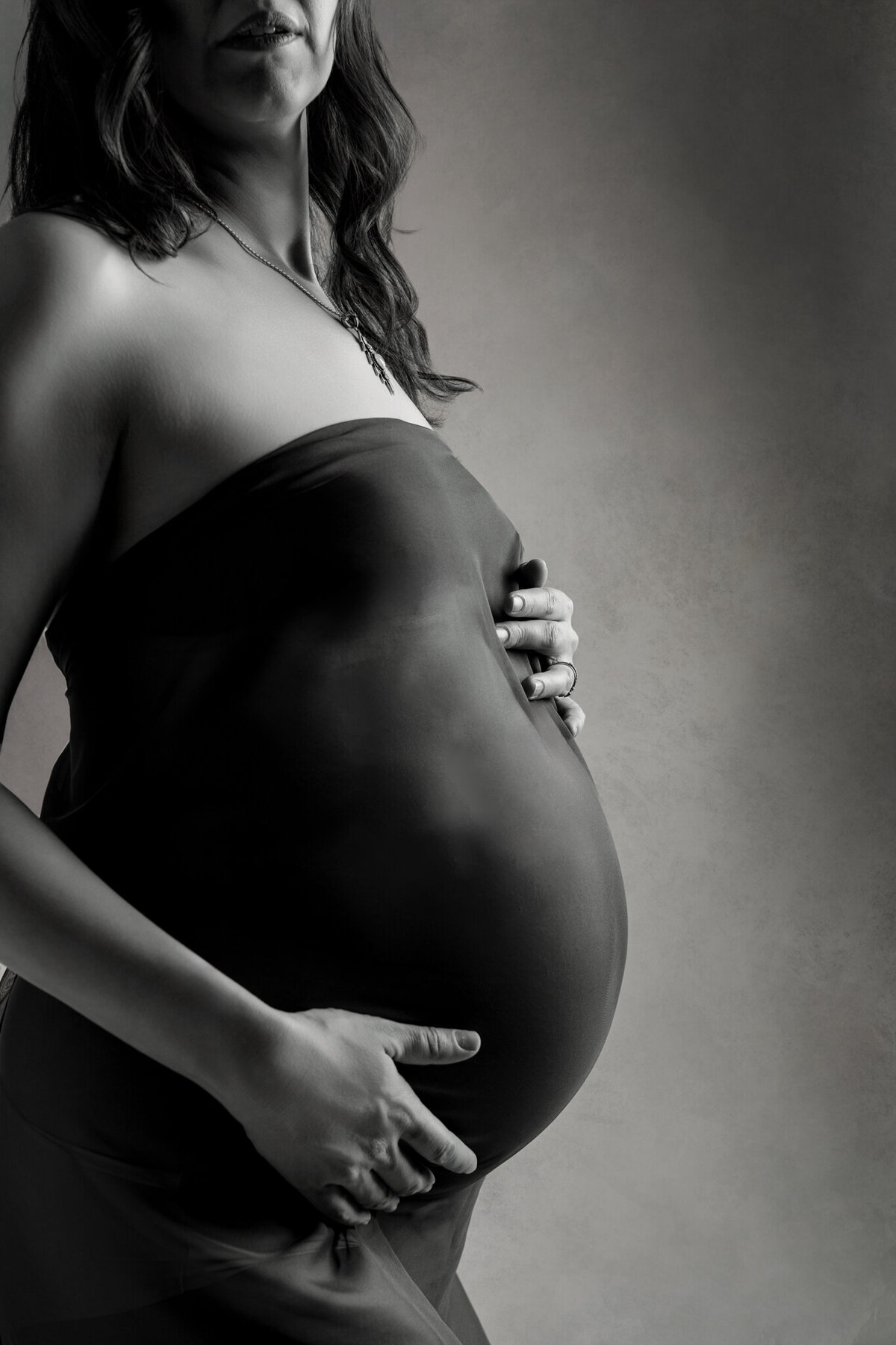 NW Arkansas maternity photoshoot, Fayetteville AR maternity photography, maternity portraits near me