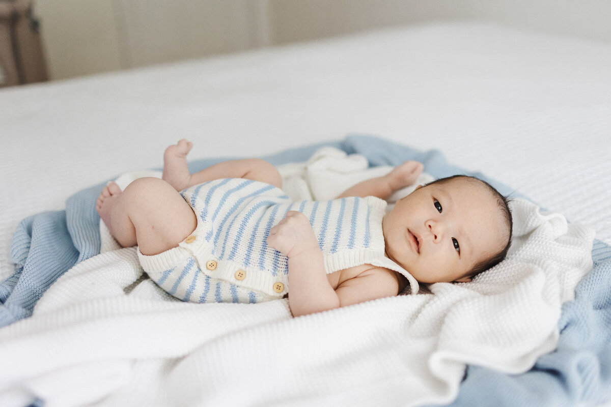 Toronto-at-home-newborn-photographer-big-brothers-1