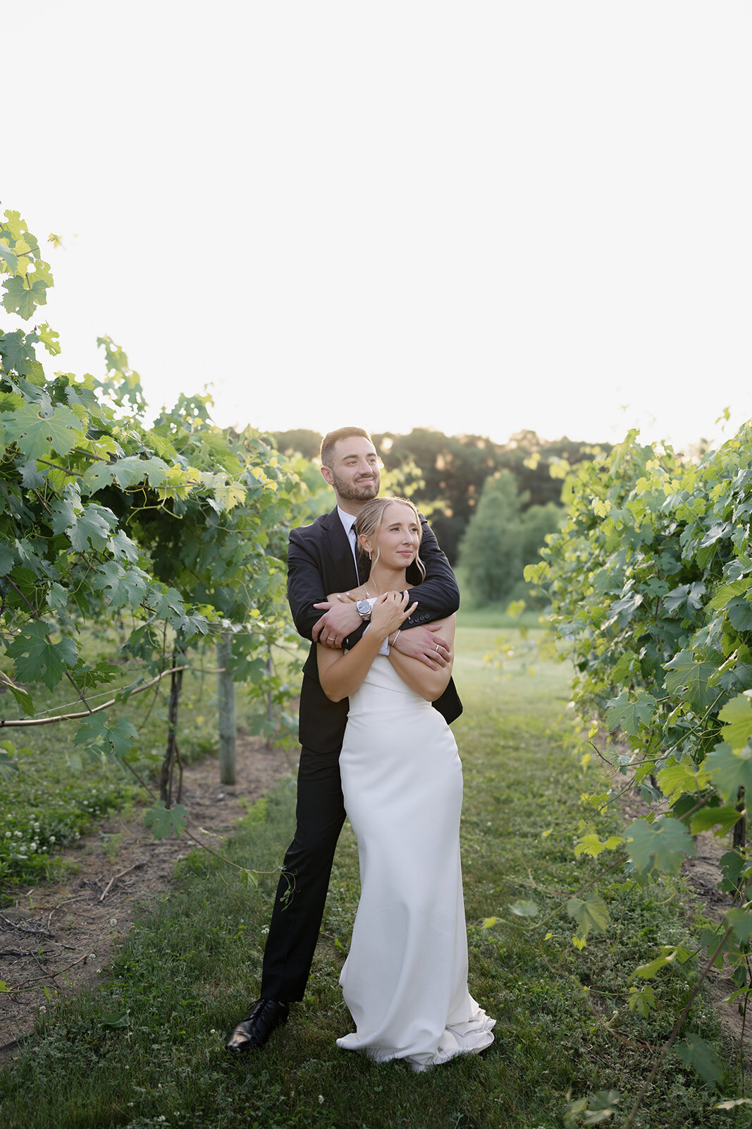 loui_photography_7_vines_winery_summer_wedding_brittney_adi-32