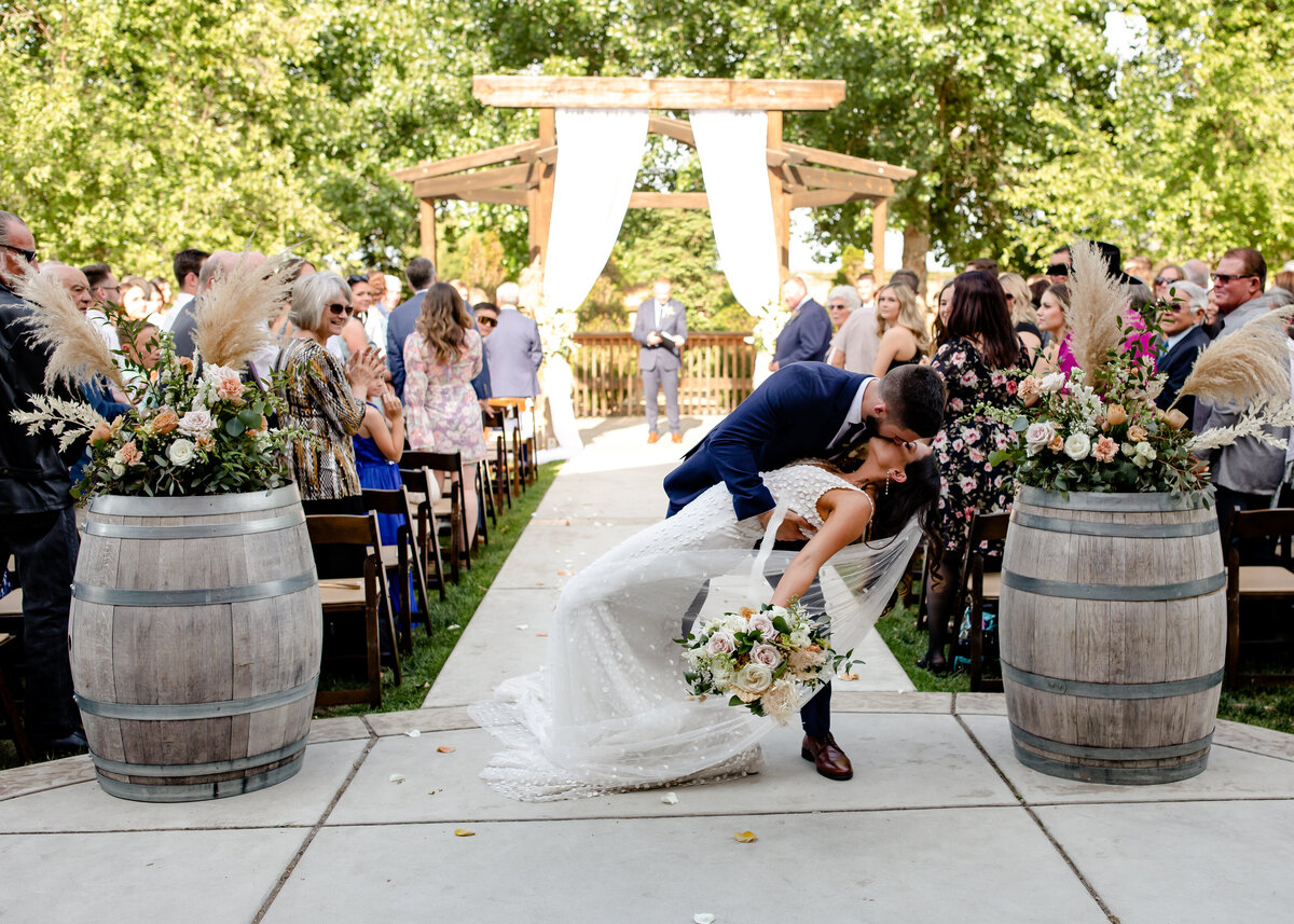 05282023_Emily+ZachWedding_GraceBarnCA_AnjaJensenPhotography-874