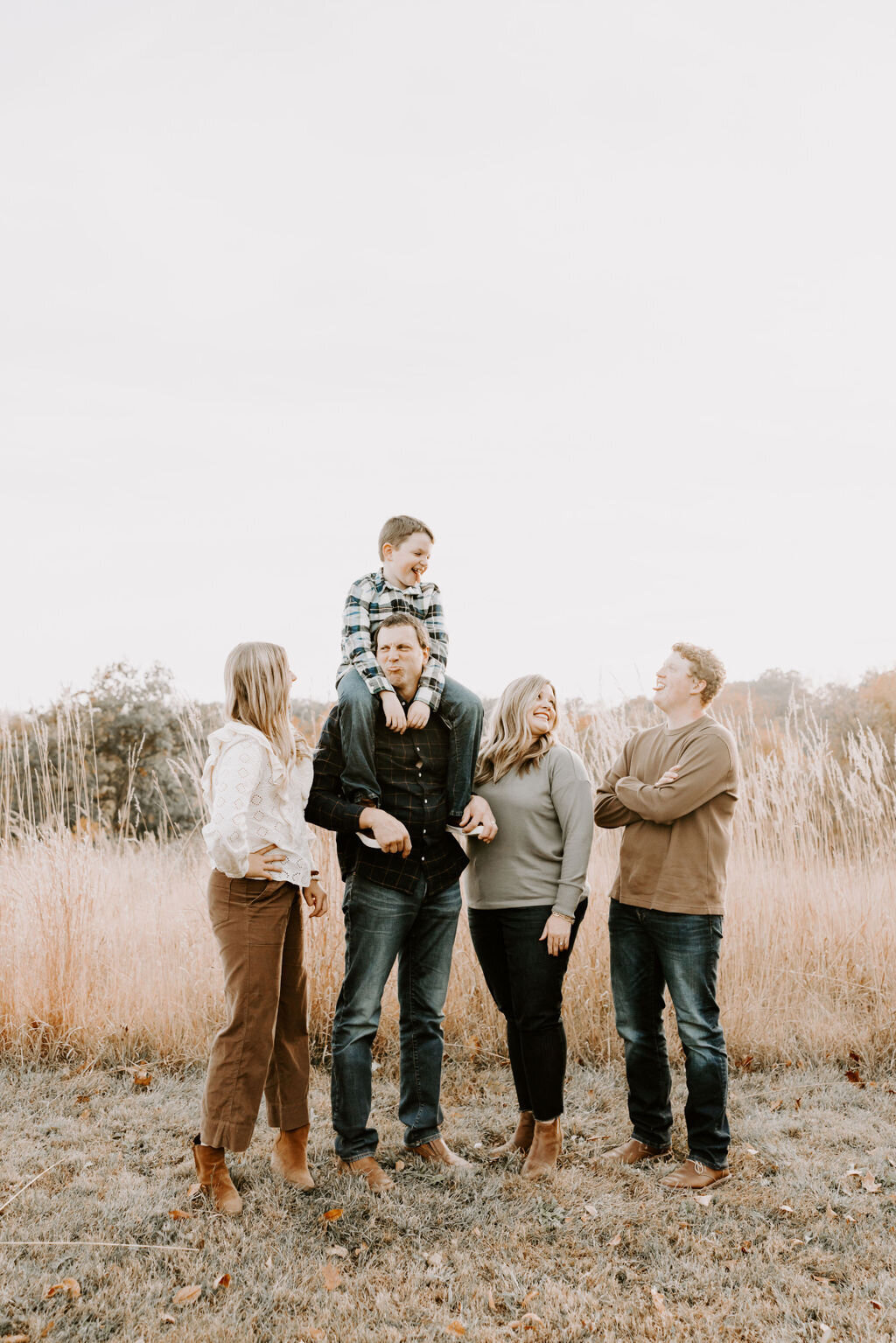 christina_ney_photography_wedding_engagement_lifestyle_photographer_dubuque_iowa_wedding_planning_assistance_adventurous_bold_laidback Family Photography32