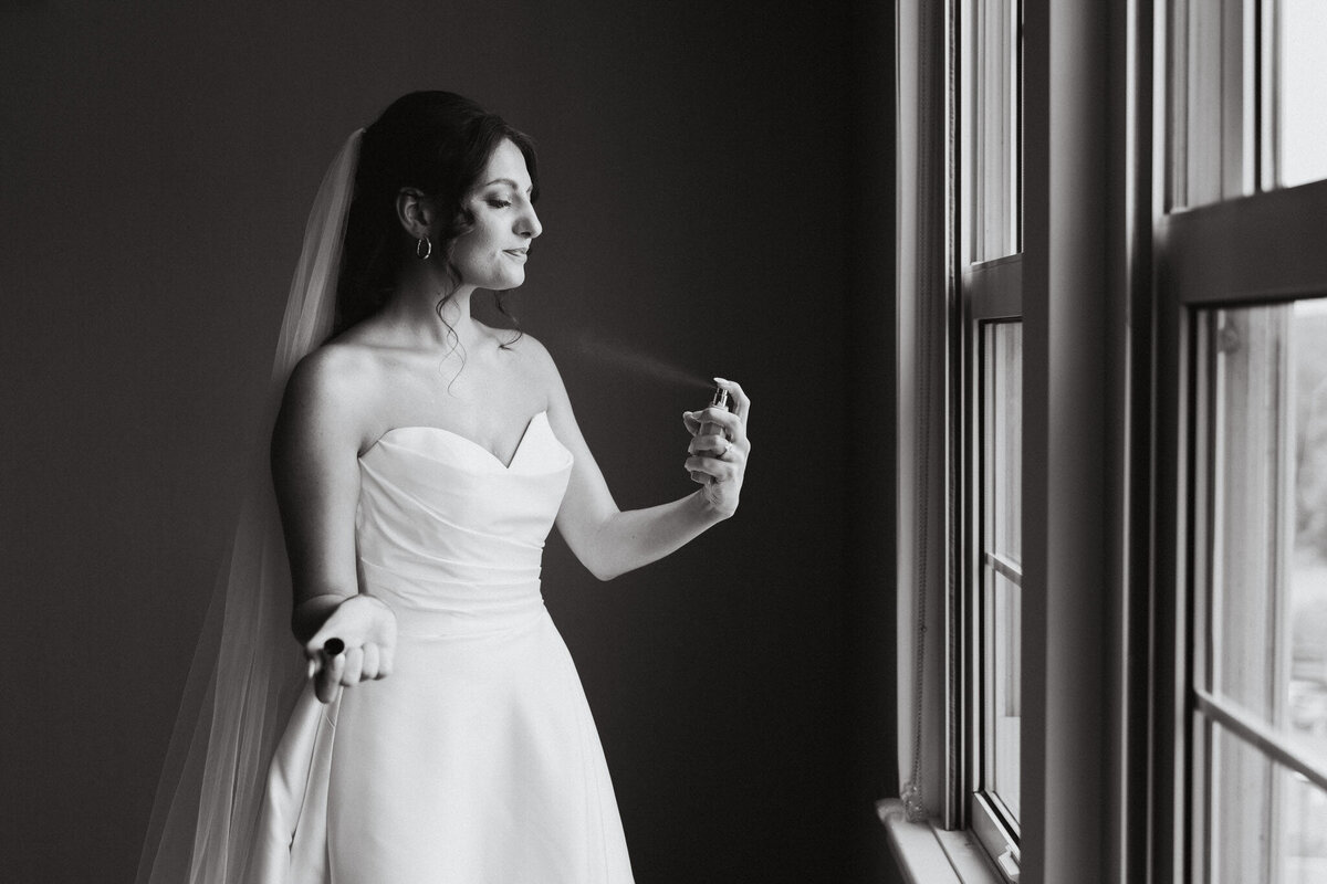 250802-Lauren&Nicholas-BrooklakeCountryClub-Wedding-FlorhamPark-NJ-Previews-Web-21