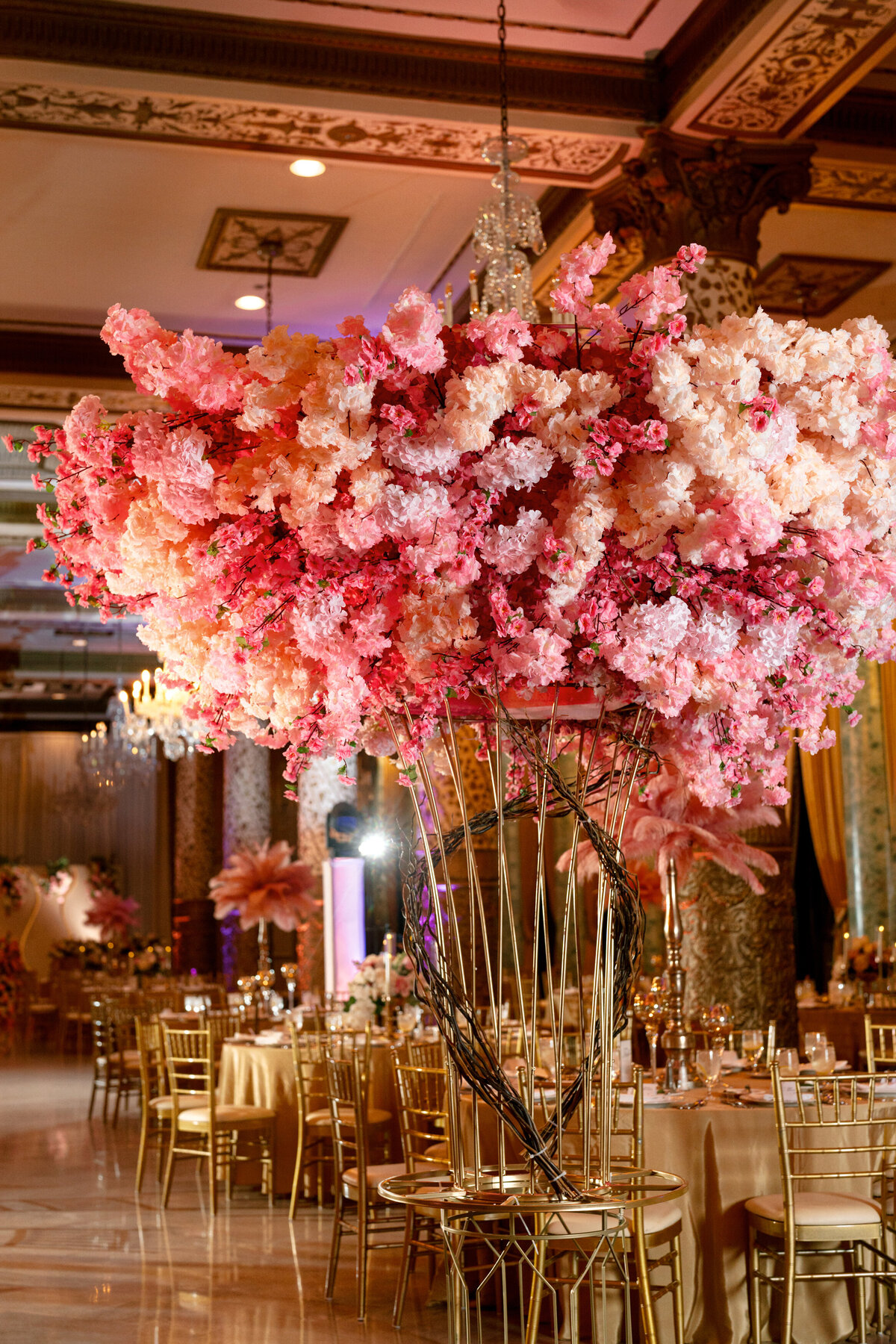 Berlez-Aspen-Avenue-Chicago-Wedding-Photographer-Windy-City-Wedding-Dance-Fulton-West-Event-Christmas-Session-133