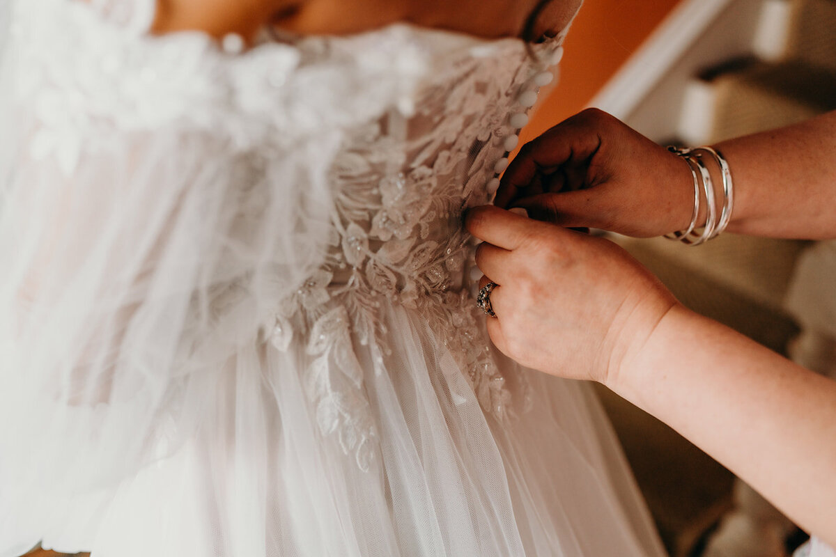 Yvonne and Frank - Bride-41_websize