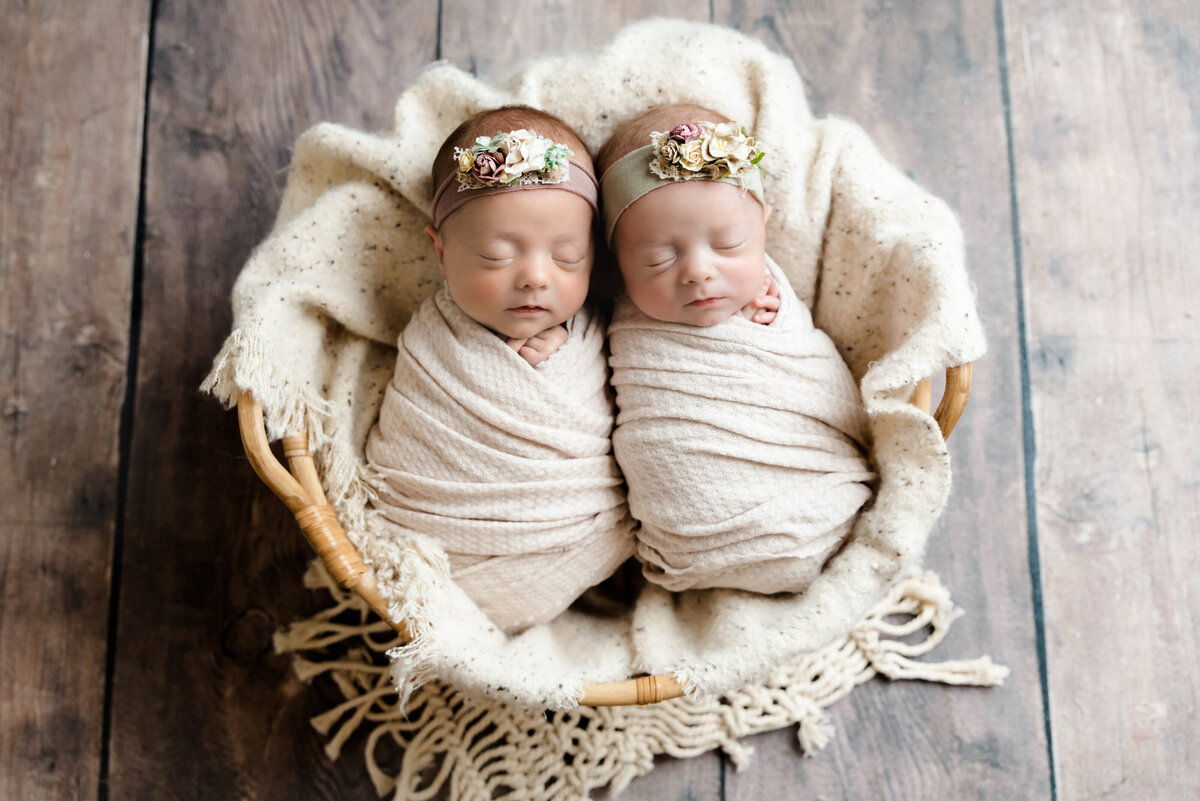 Mila & Isabella_Newborn-2