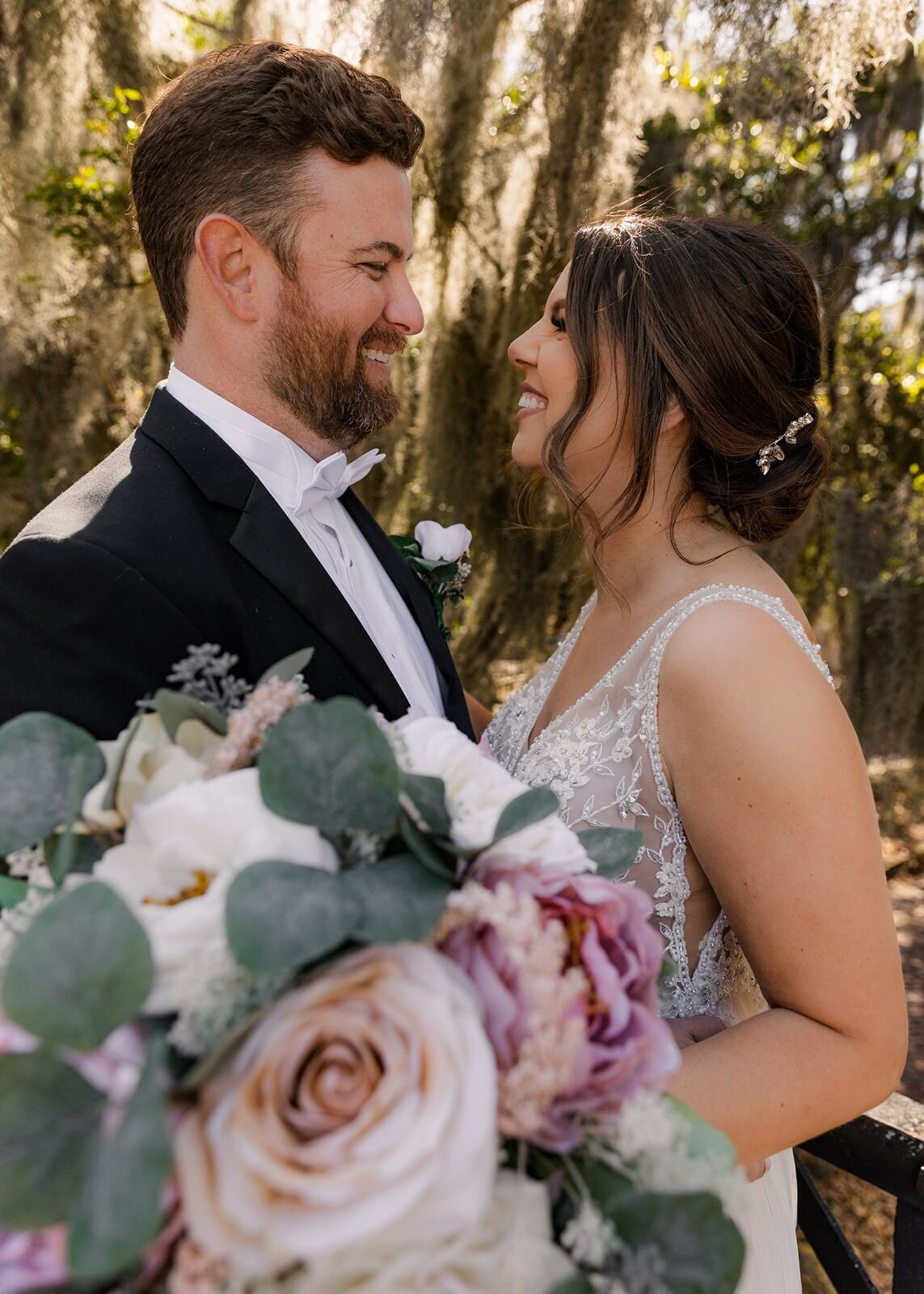 Bride-Groom-closeup-smile-Vic's-On-The-River-Savanah