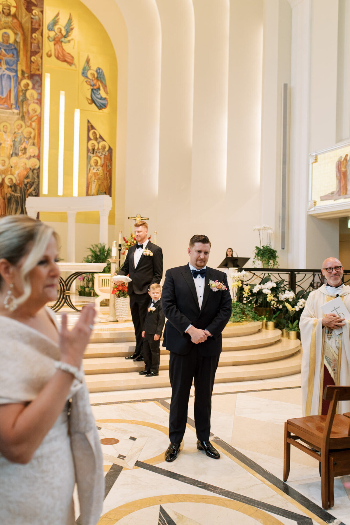 ChicagoWineryWedding39
