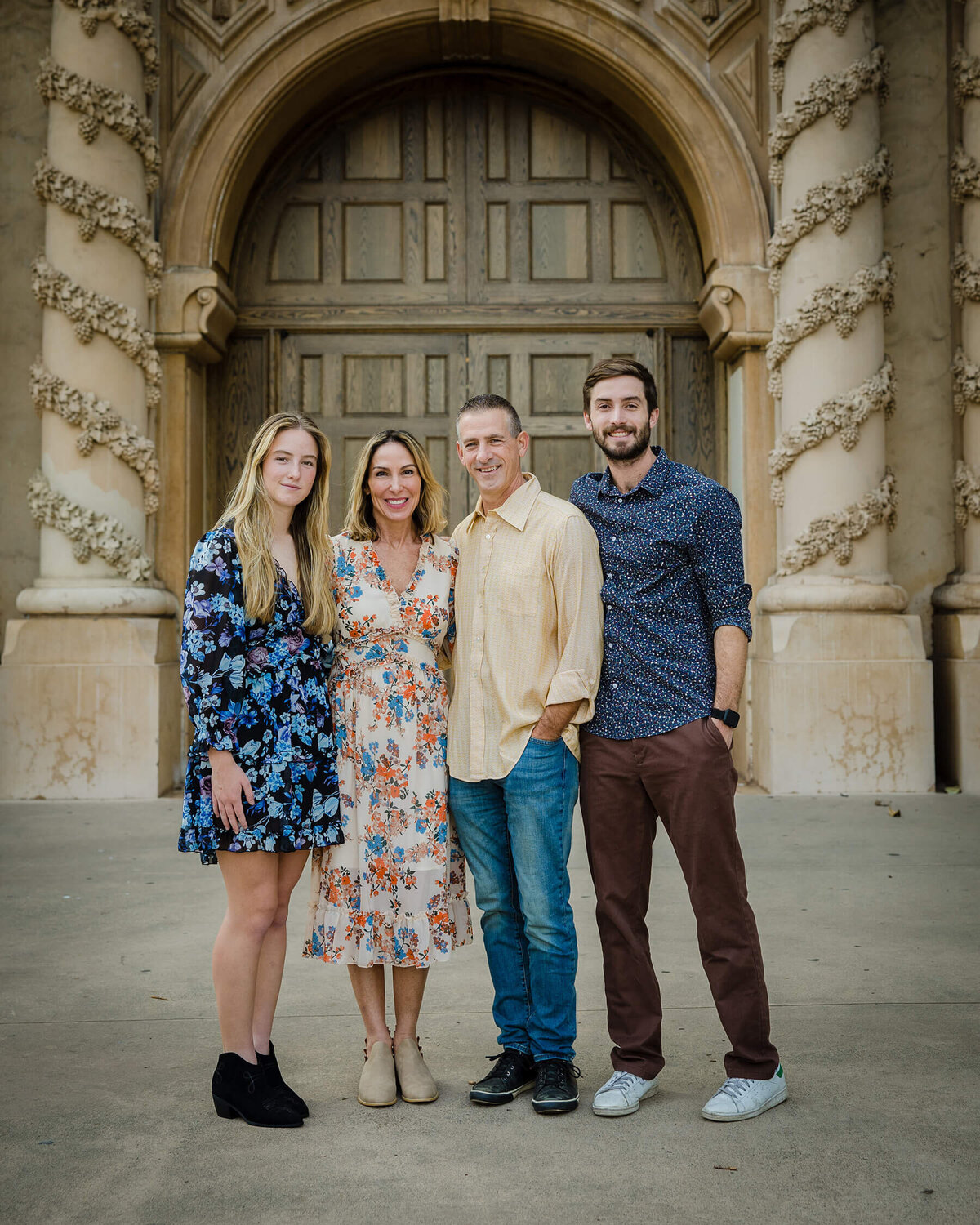 tim-otto-outdoor-family-photo-session-balboa-park