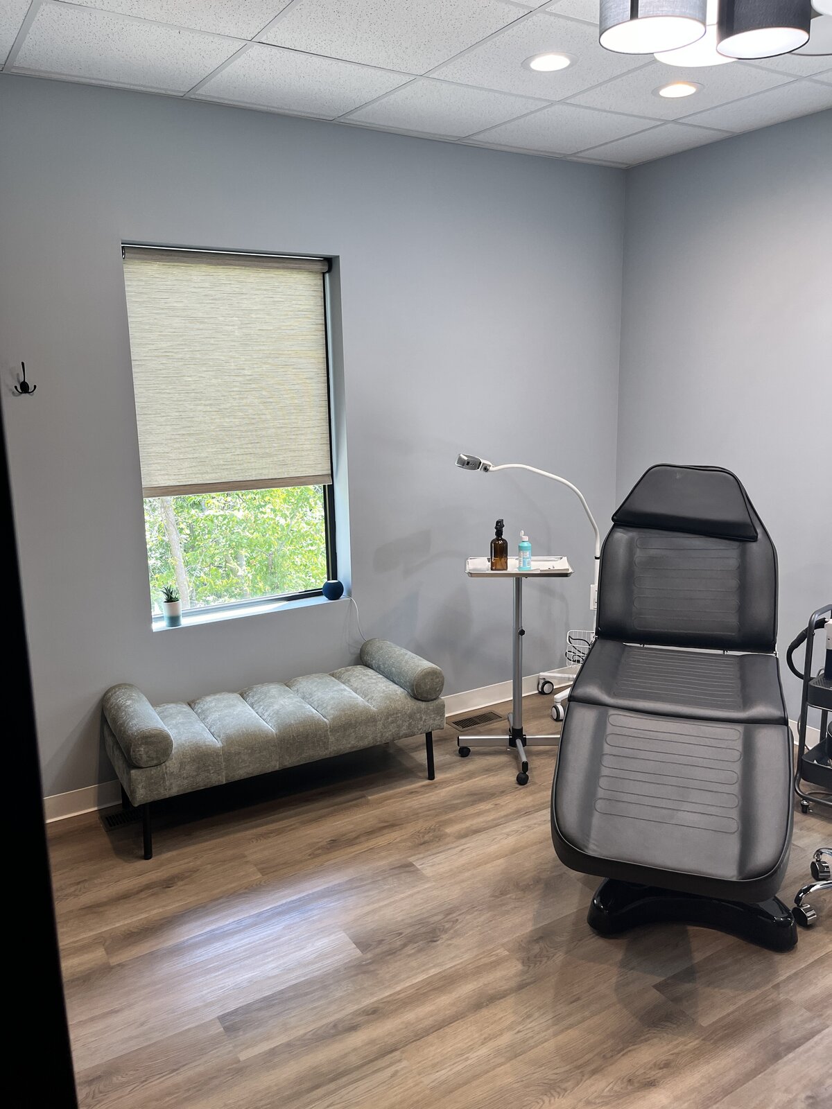 Custom commercial shades