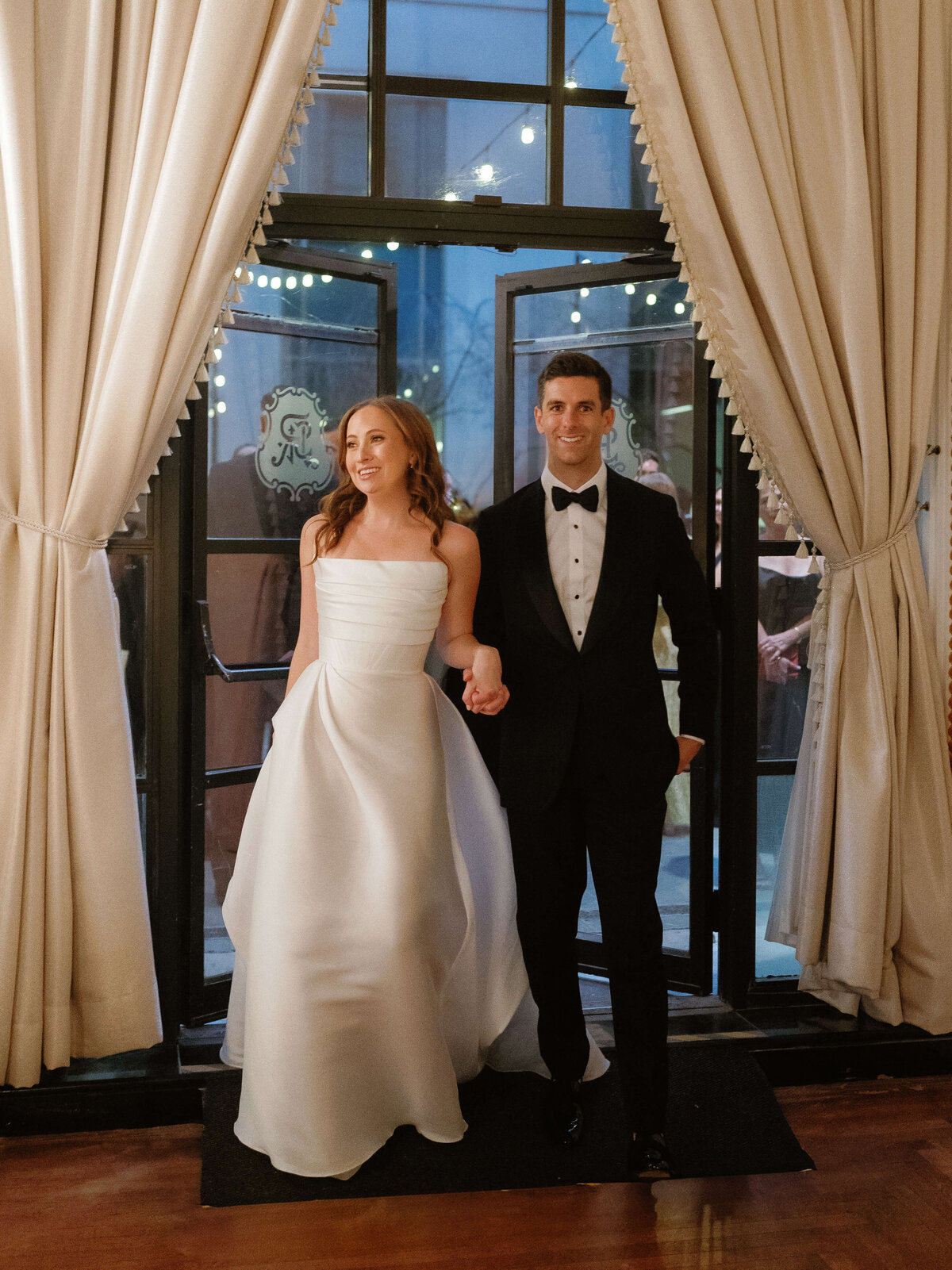 talia-connor-entrance-st-regis-dc-springvale-floral
