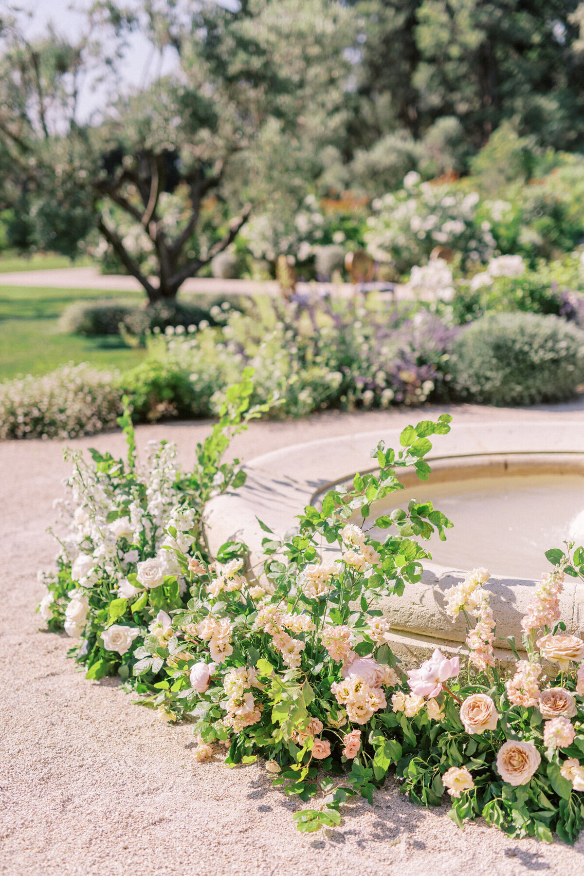 Maïlys Fortune Photography Husband Wife Wedding Weddings Photography France Switzerland Italy Timeless Dreamy Imagery Bilingual French English Destination Weddings Destination Wedding Provence French Riviera Paris Lake Como Tuscany55