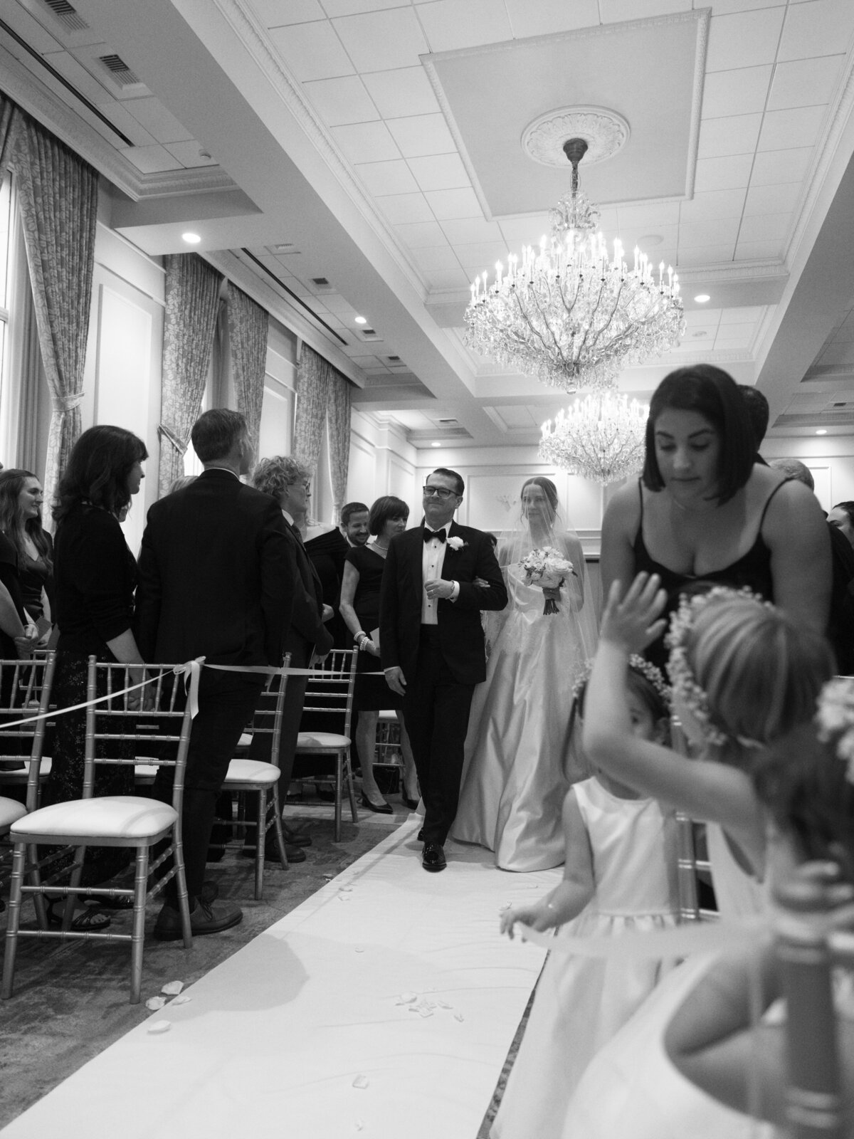 best-seattle-wedding-photographers-the-tenneys-at-washington-athletic-club-38