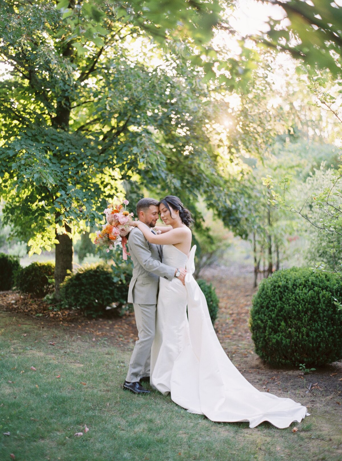 cranberry-creek-gardens-ontario-film-fine-art-wedding-photographer-niagara_0064