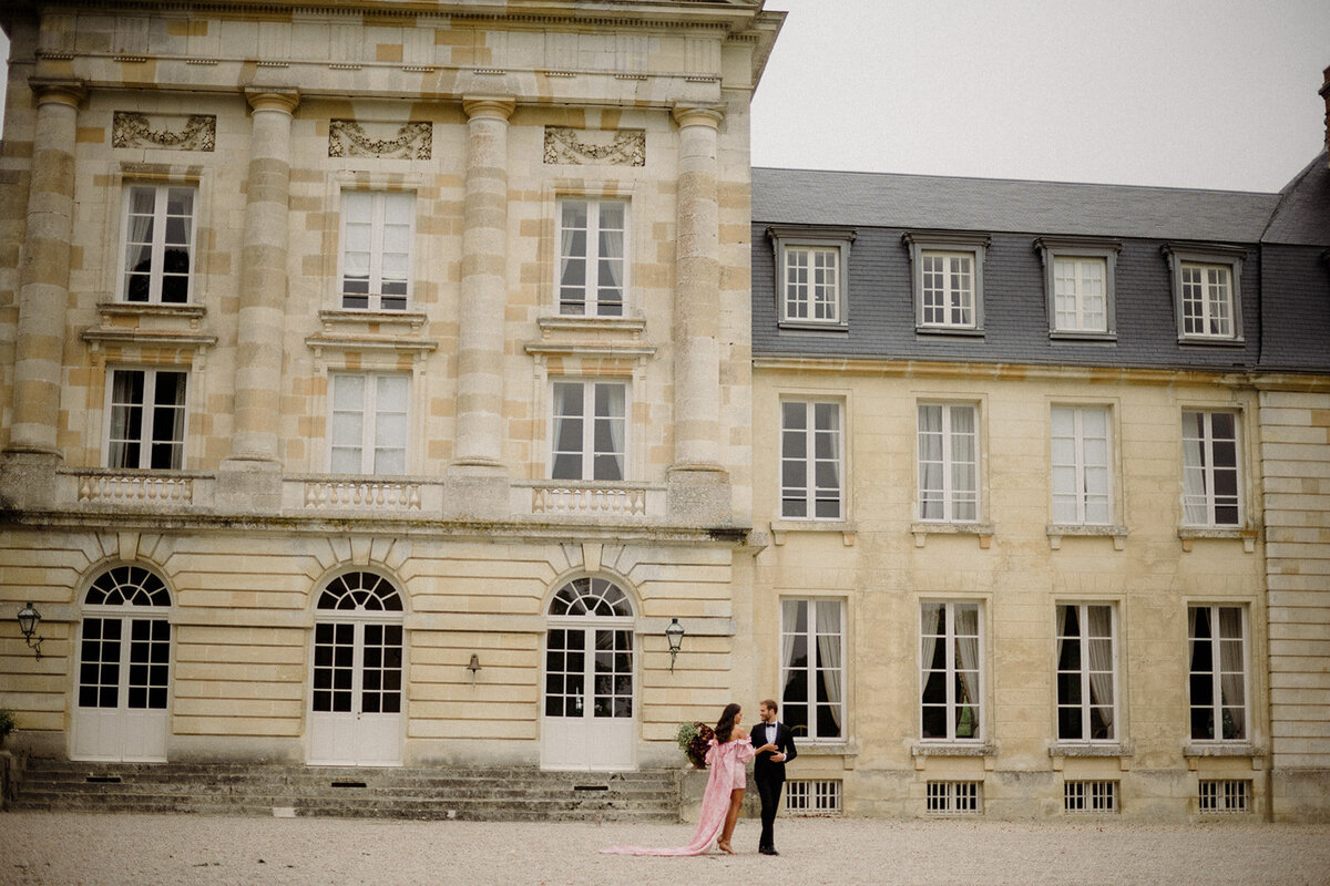 012France Chateau Luxury Elopement_Chateau de Courtomer Elopement_Adventure elopement photographer-4651