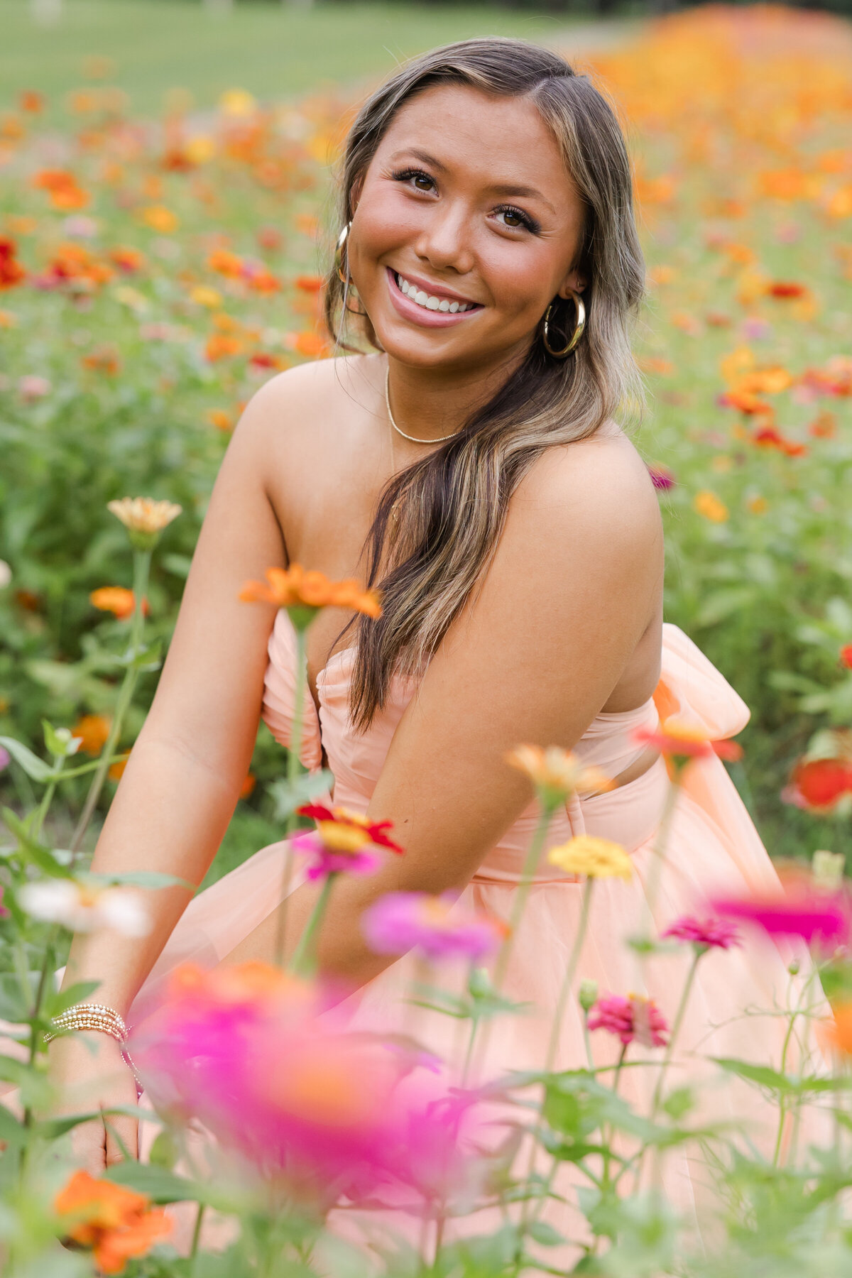 Suzie Lopes Photography-Taylor Senior Session Open Field-37