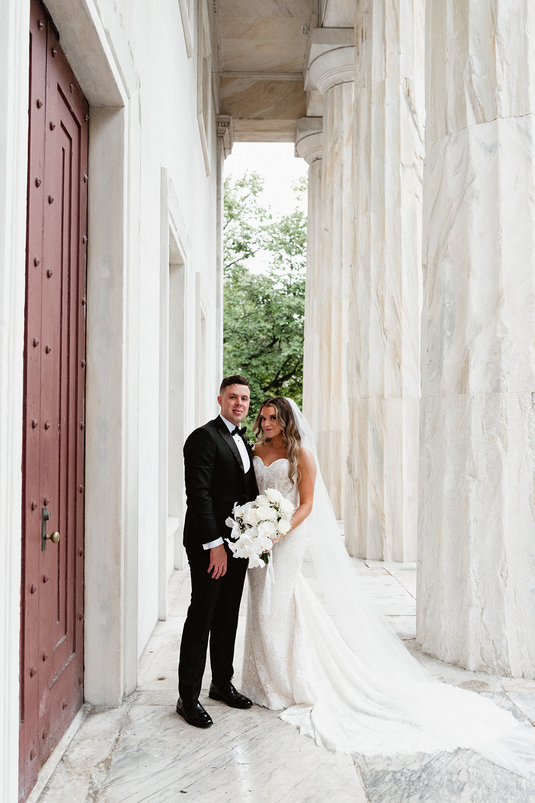 trendy philly wedding old city