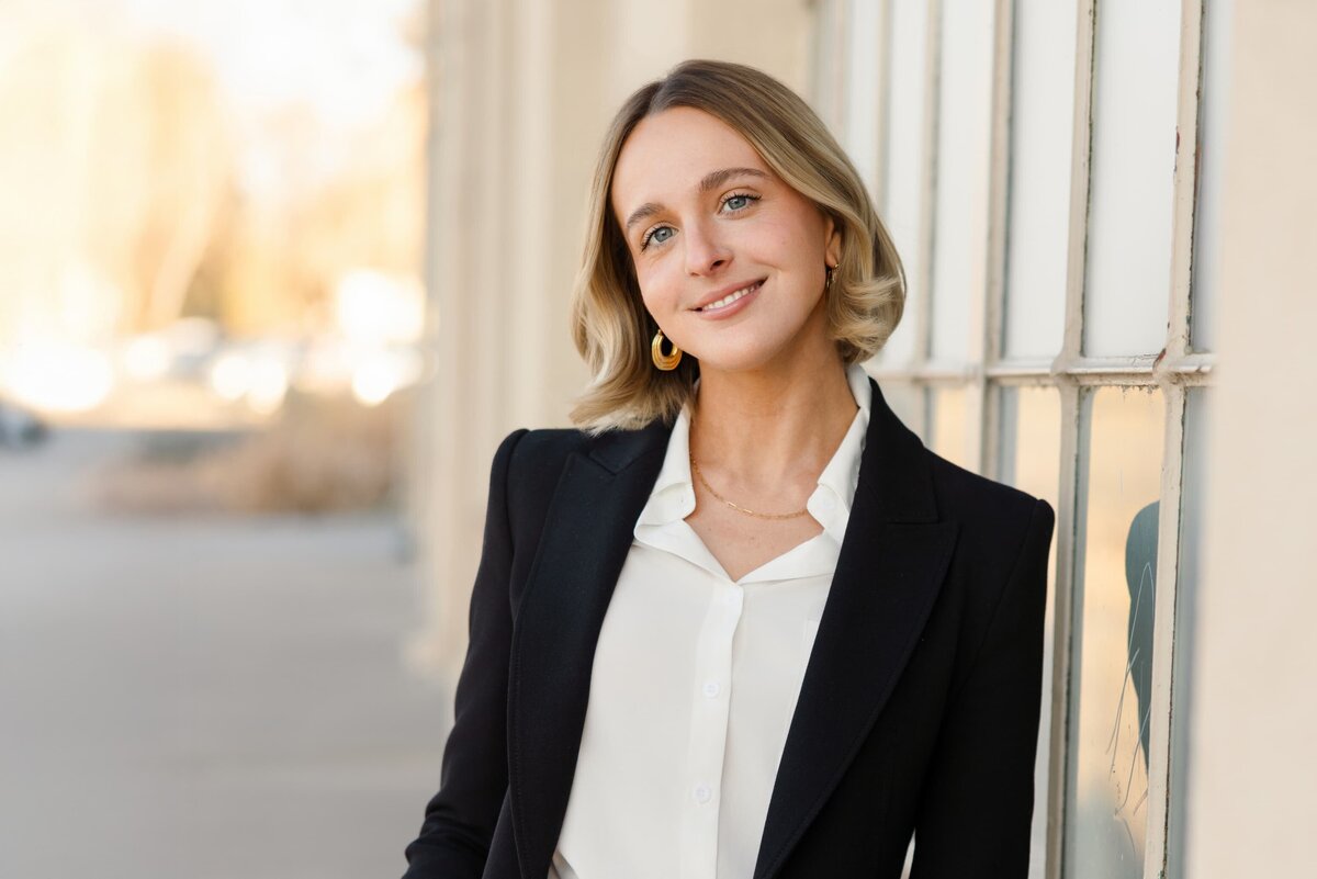headshot-photographer-denver-casual-lifestyle-1