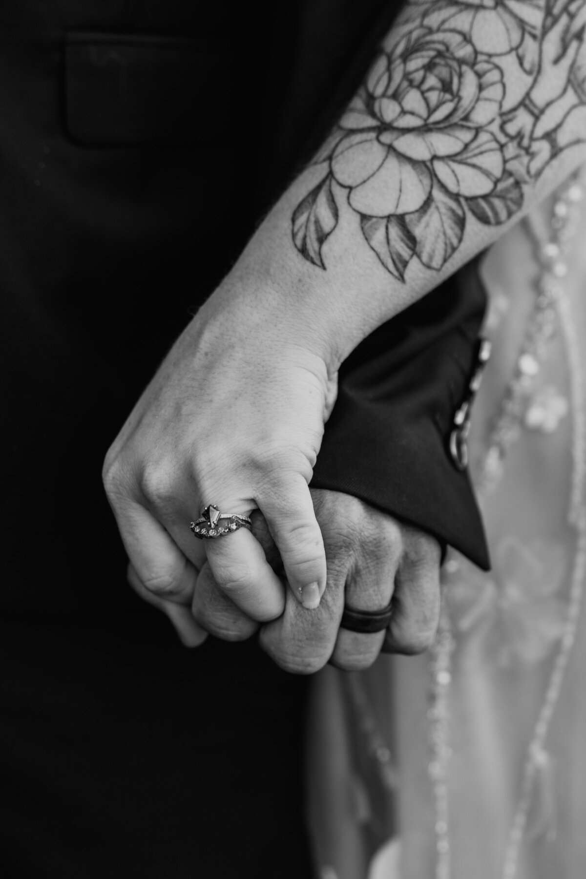 REYNISFJARA Iceland Elopement -47