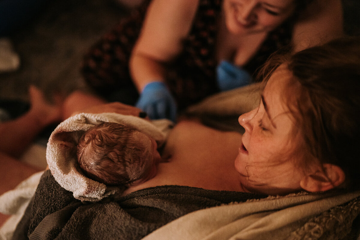 birth-photographer-doula-buckinghamshire-22