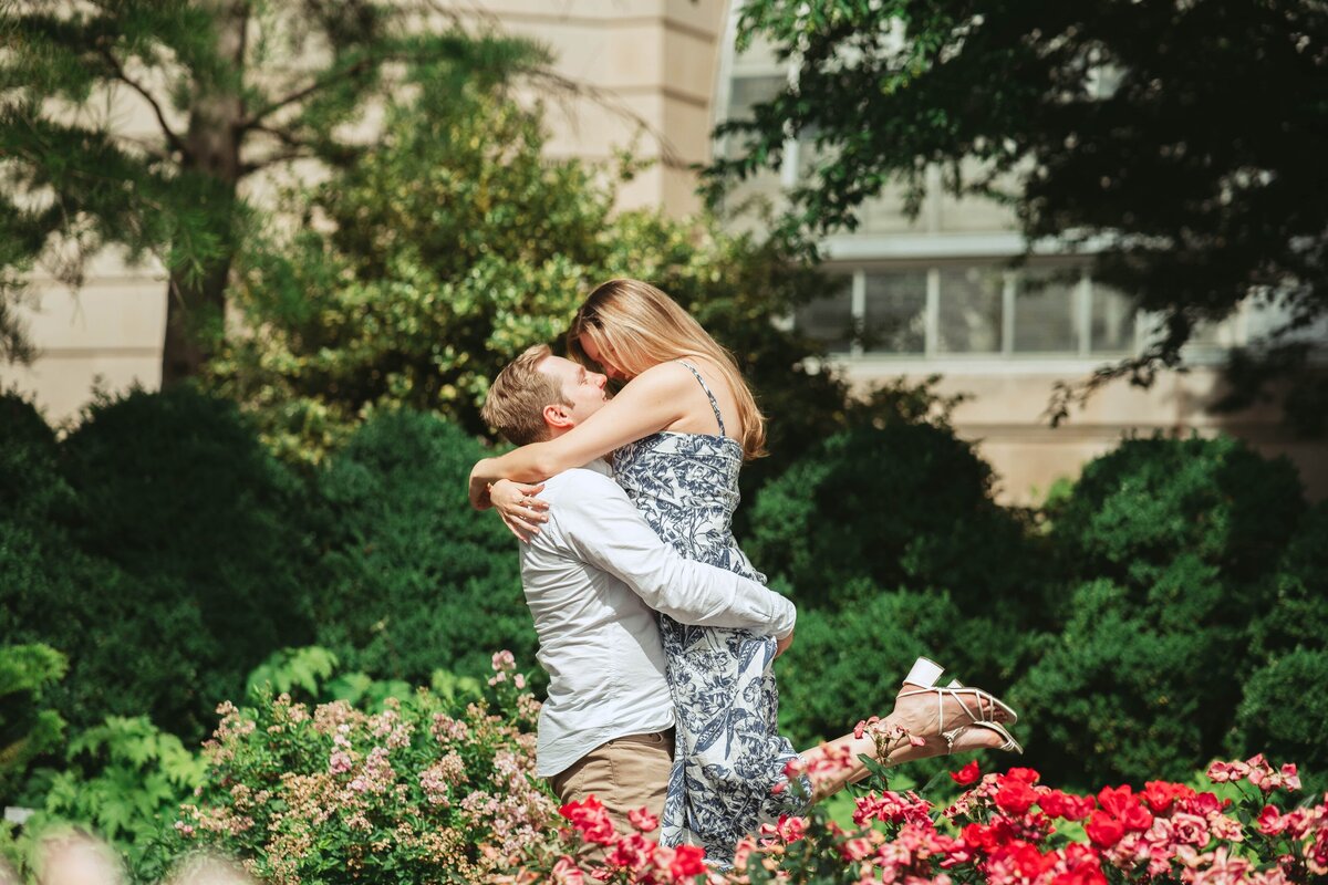 engagement couple at botanical gardens in dc