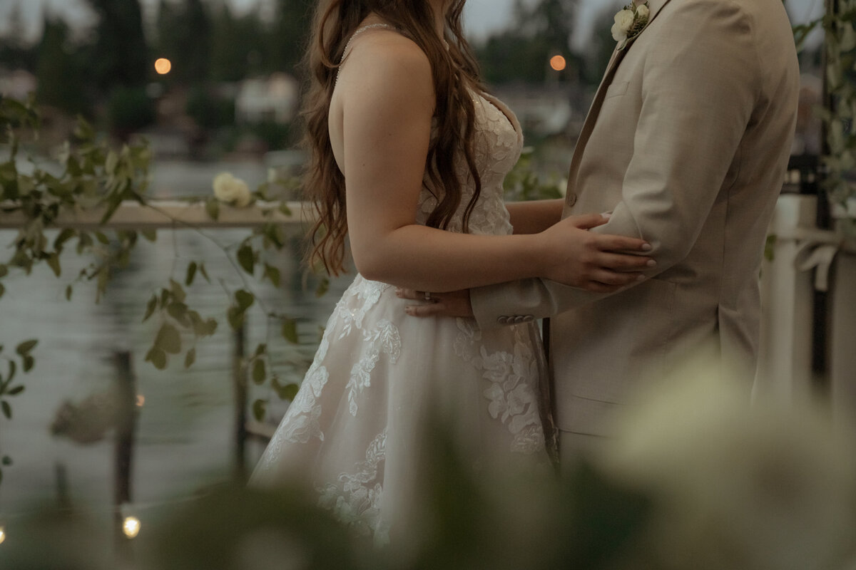 Stephanie-Chase-Wedding-at-the-Lake-Tapps-Bonney-Lake-Seattle-Amy-Law-Photography-165